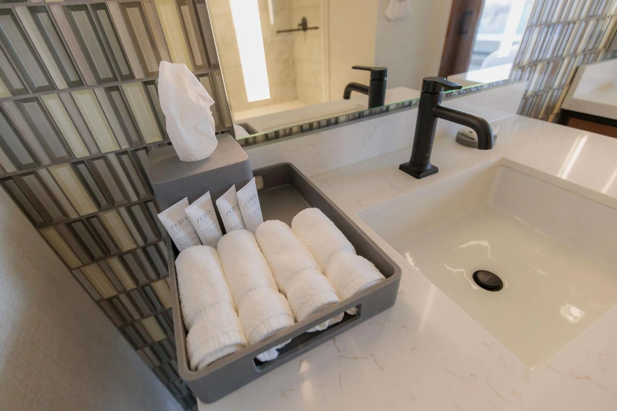 Bathroom in Highpoint Hotel