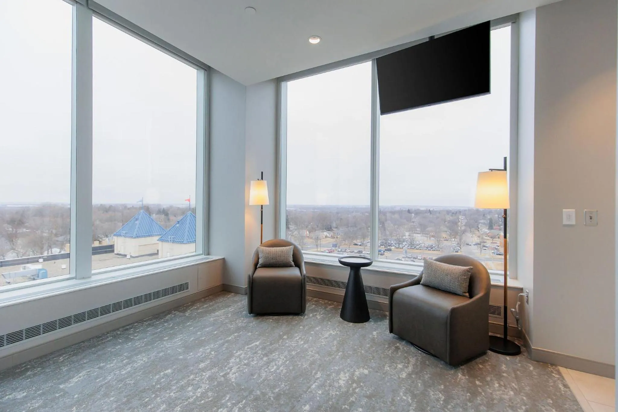 Seating area in Highpoint Hotel