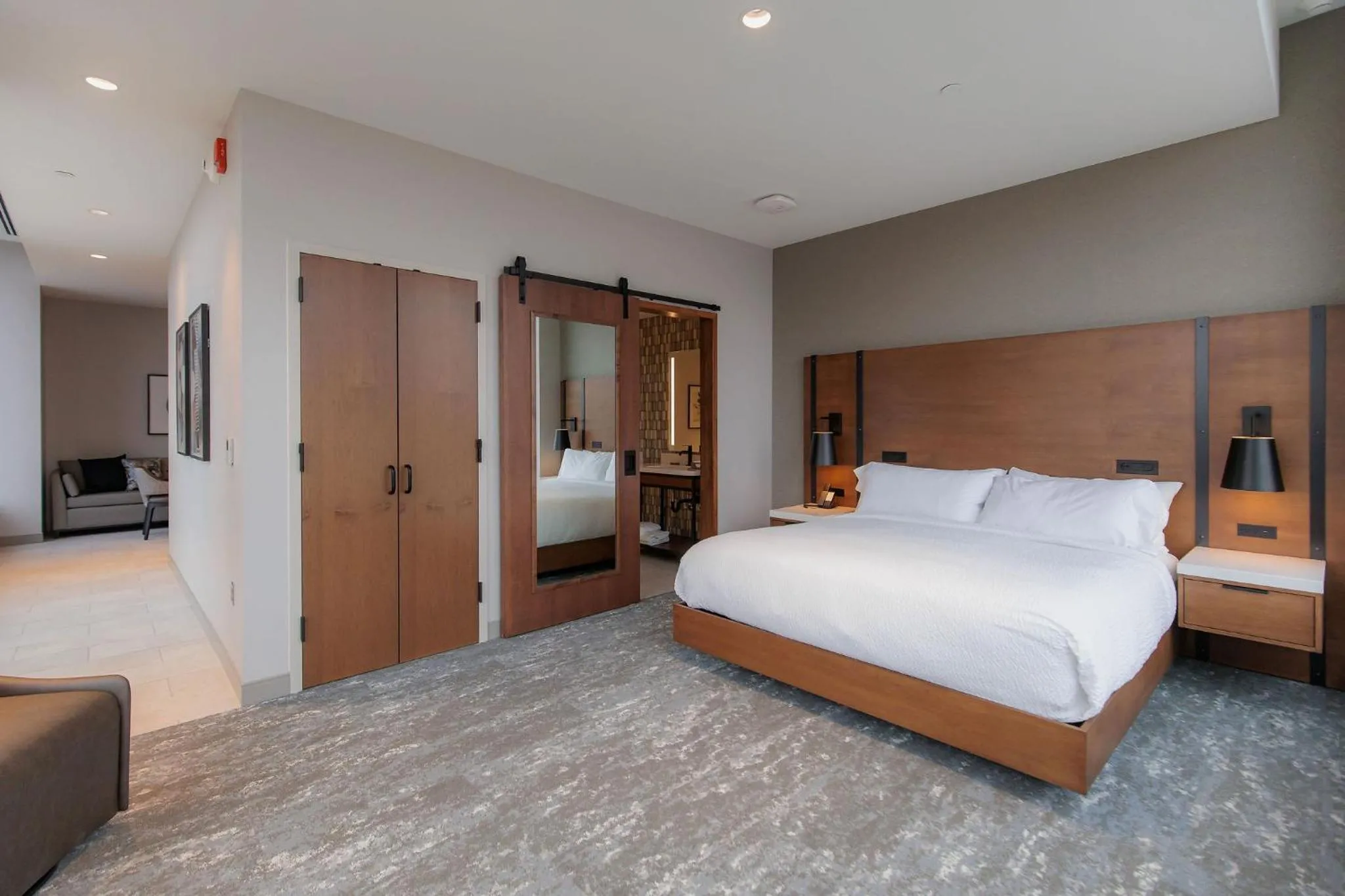 Bedroom, Bed in Highpoint Hotel