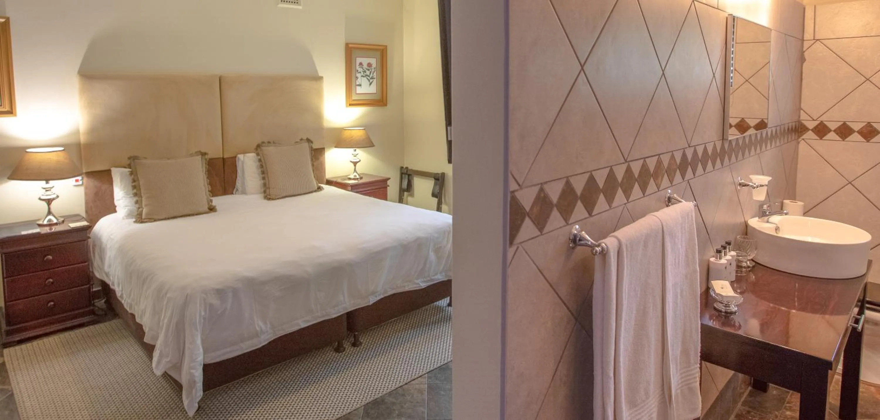 Shower, Bed in At Heritage House