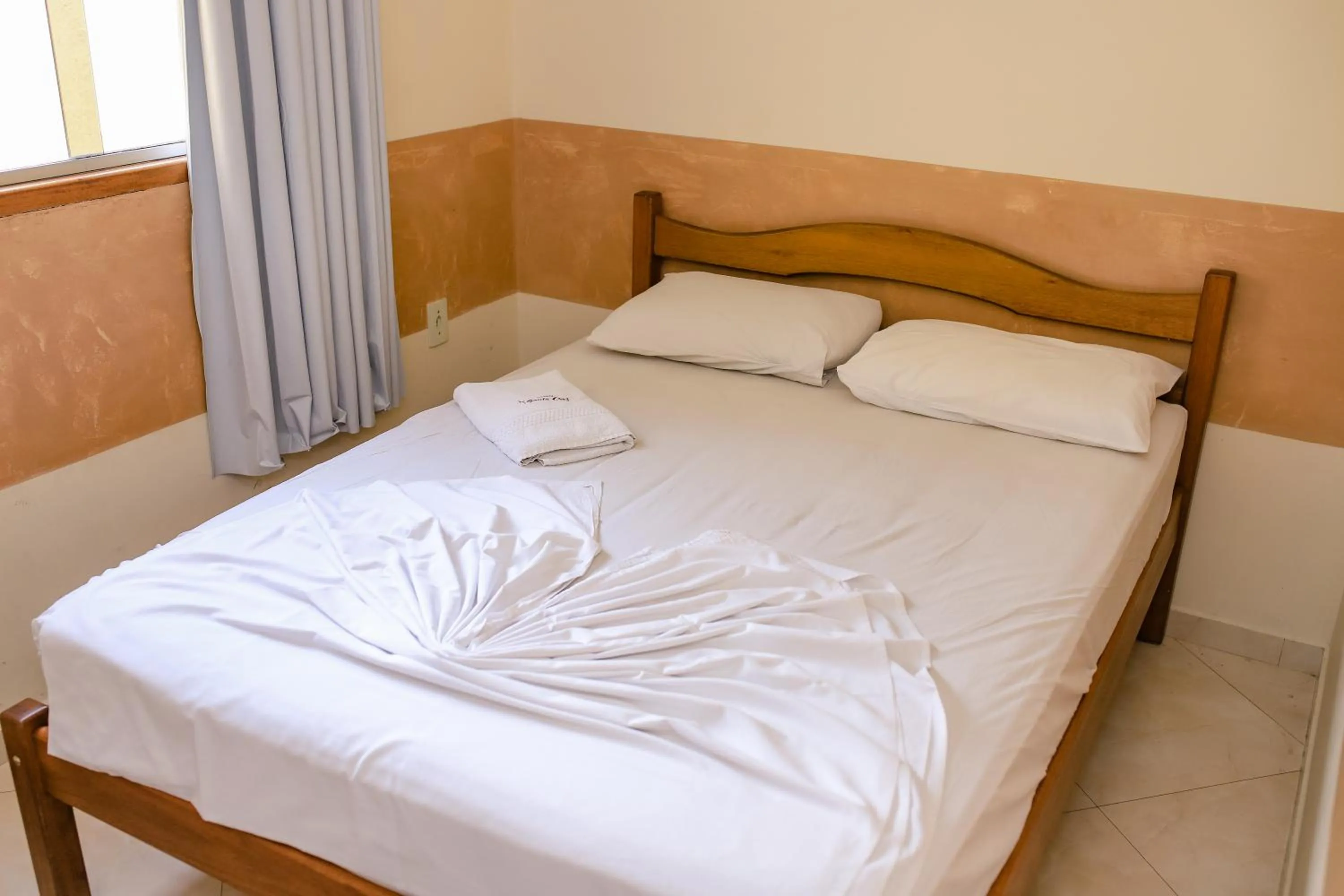 Bedroom, Bed in Pousada Santa Cruz