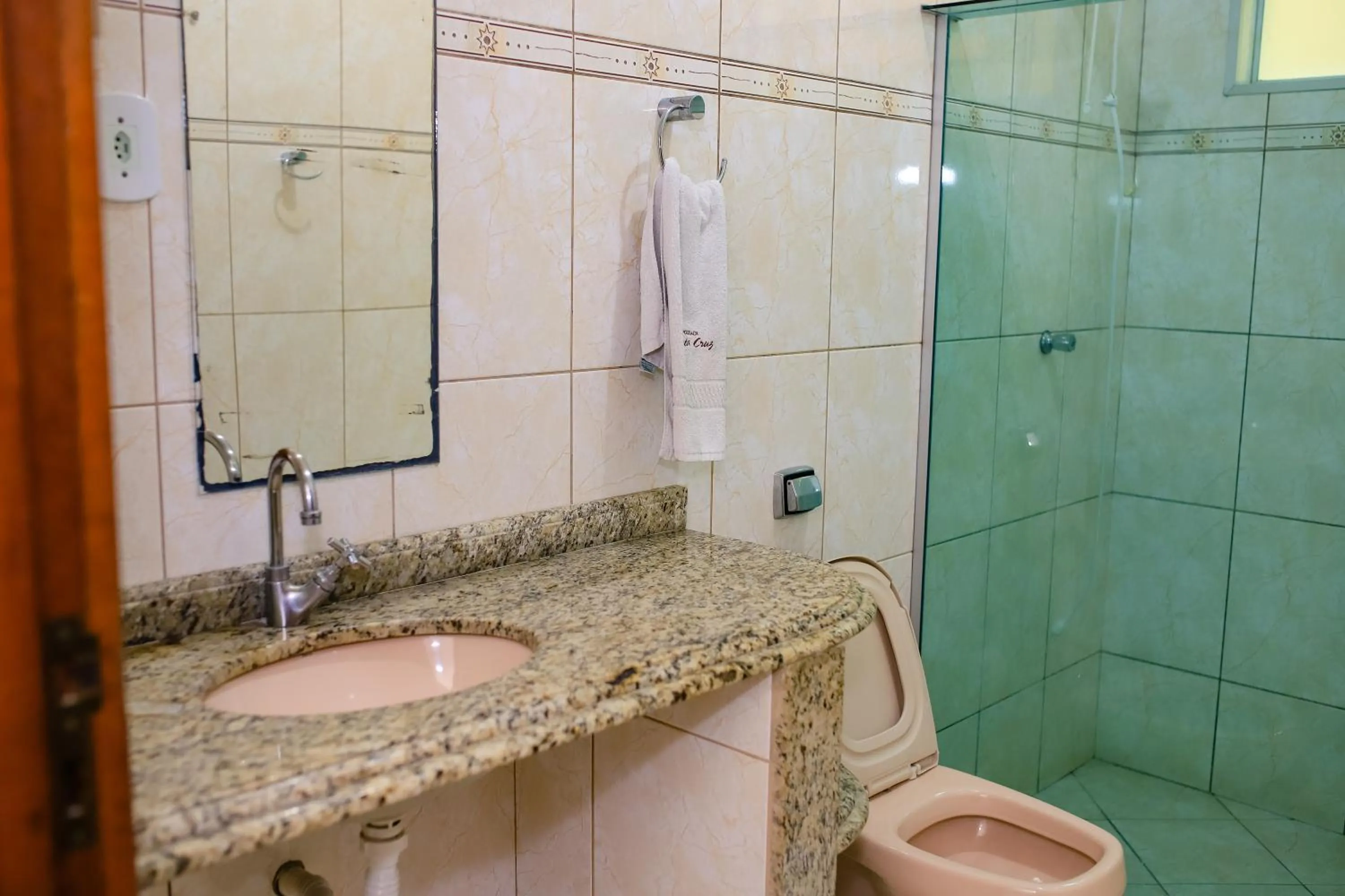 Bathroom in Pousada Santa Cruz