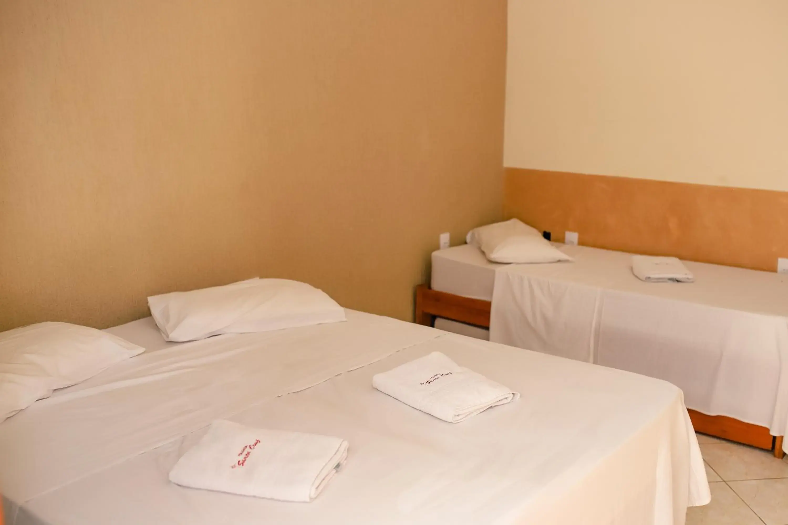 Quadruple Room with Private Bathroom in Pousada Santa Cruz Quadruple Room with Private Bathroom in Pousada Santa Cruz