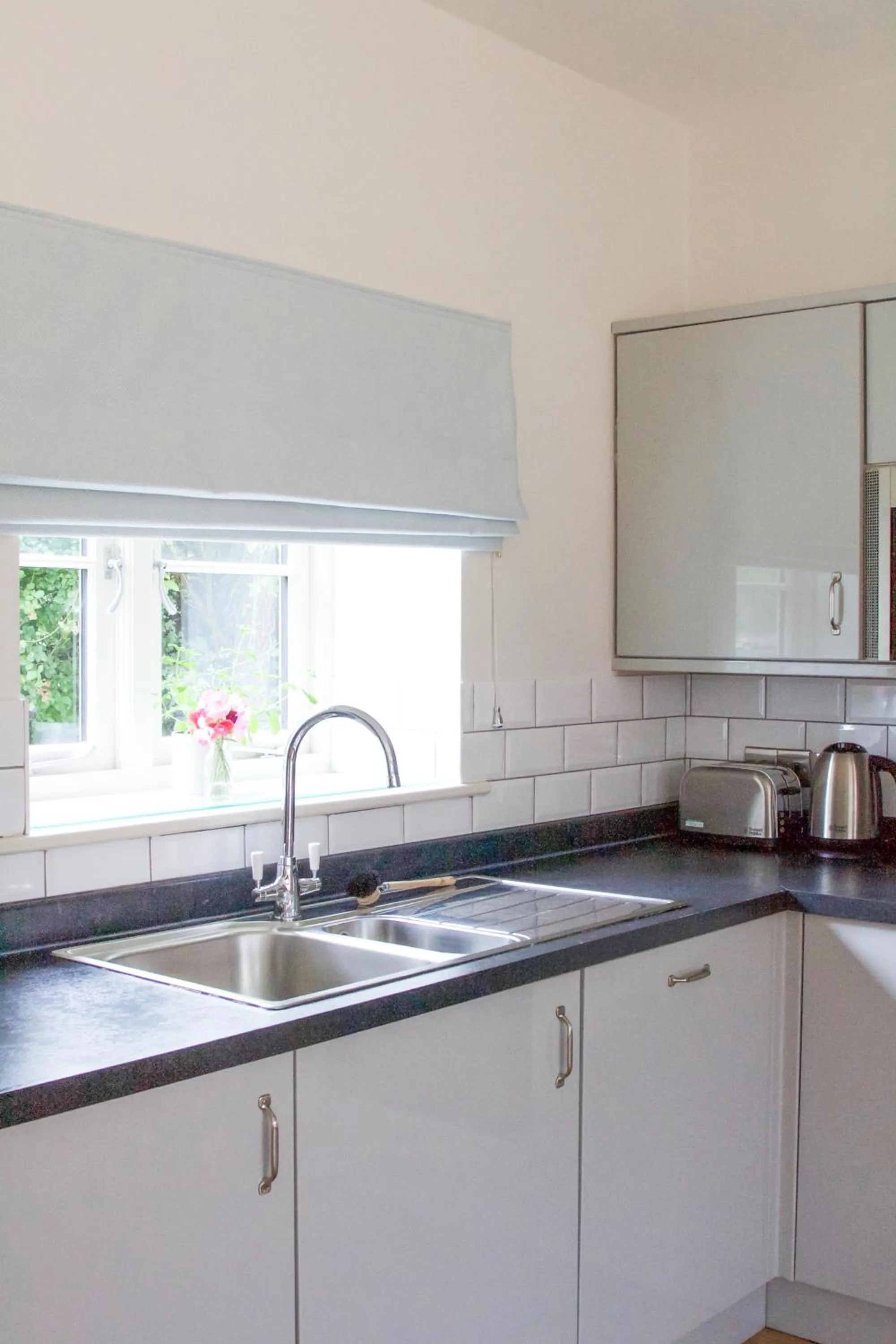 Kitchen or kitchenette in Cromhall Farm