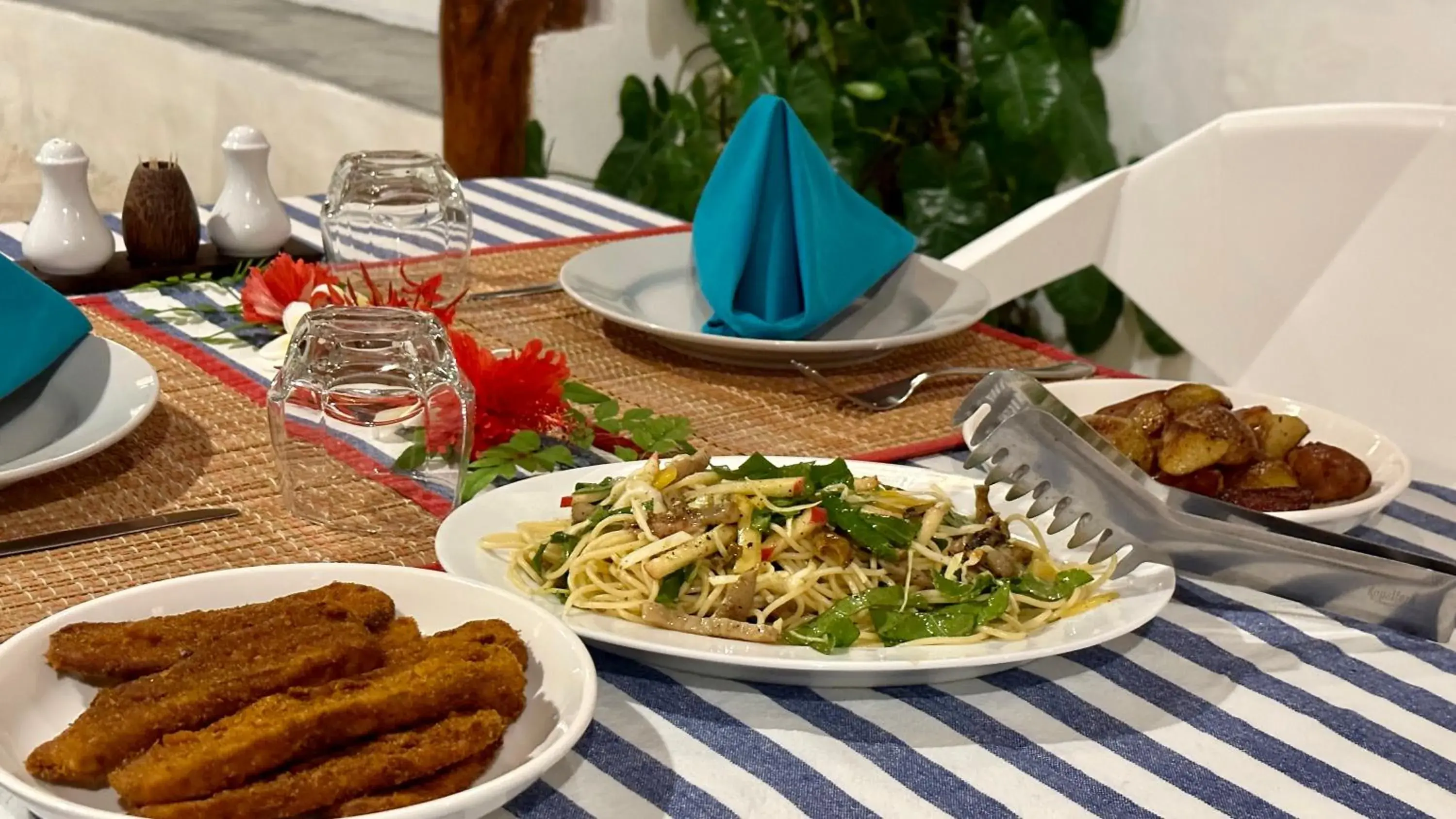 Restaurant/places to eat in Masfalhi View Inn Restaurant/places to eat in Masfalhi View Inn