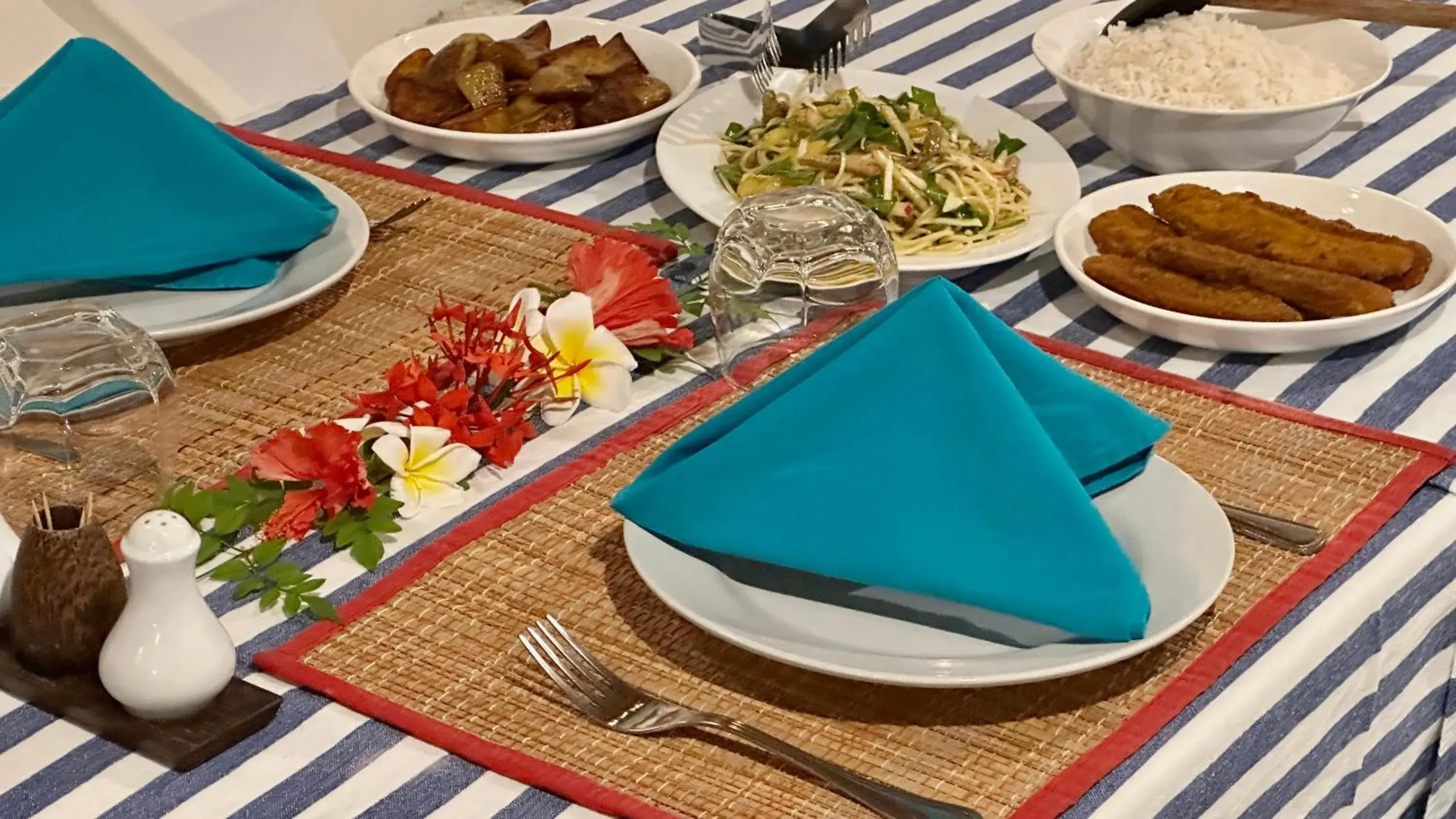 Restaurant/places to eat in Masfalhi View Inn Restaurant/places to eat in Masfalhi View Inn