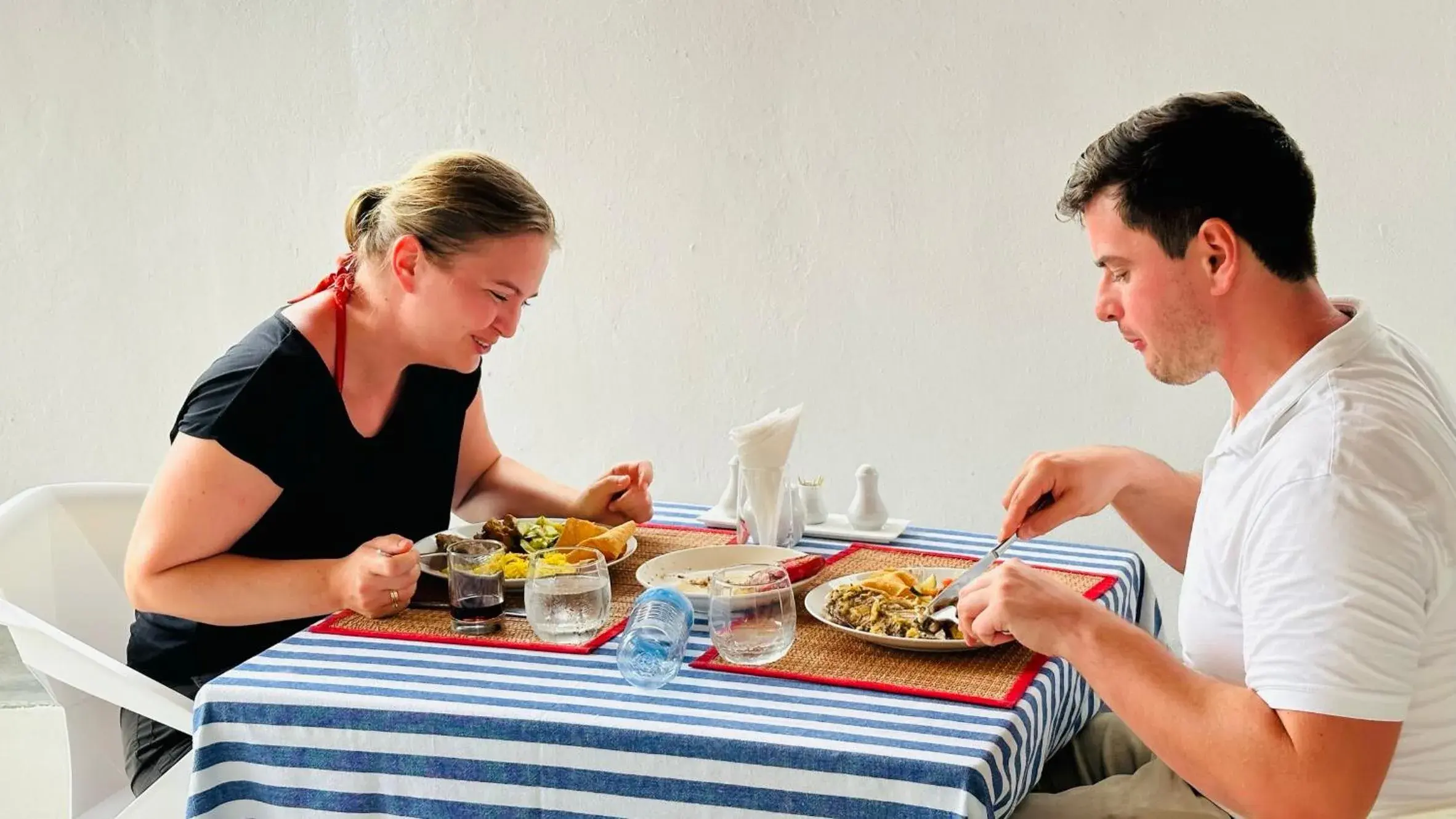 Restaurant/places to eat in Masfalhi View Inn Restaurant/places to eat in Masfalhi View Inn