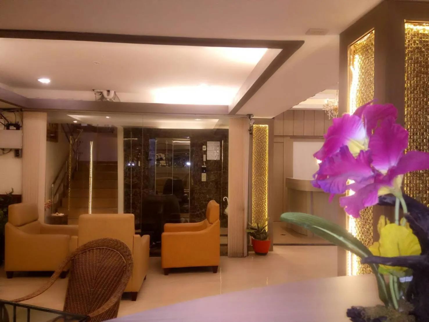 Lobby or reception in Seaview Sriracha Hotel