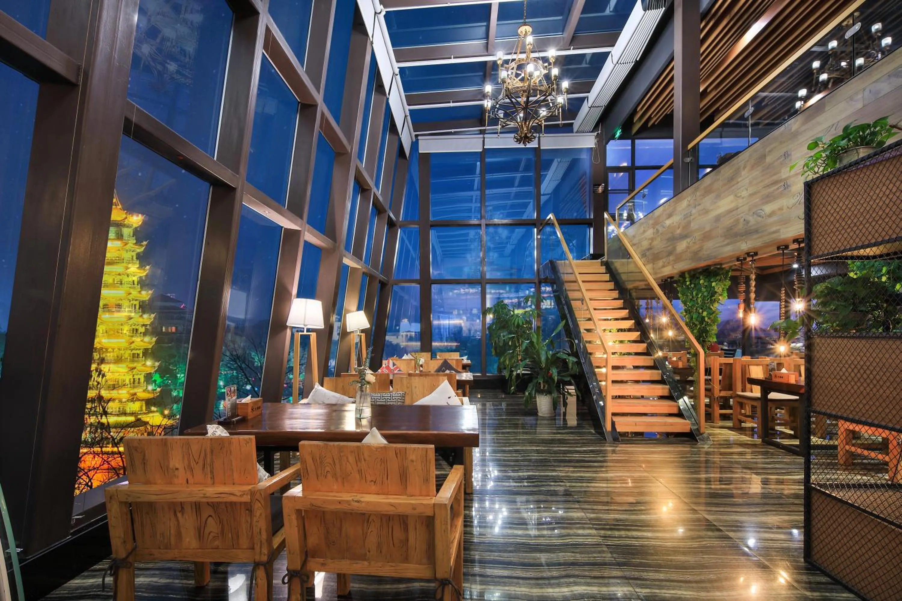 Restaurant/places to eat in Venus Royal Hotel Guilin Elephant Trunk Hill & Sun and Moon Twin Towers Branch