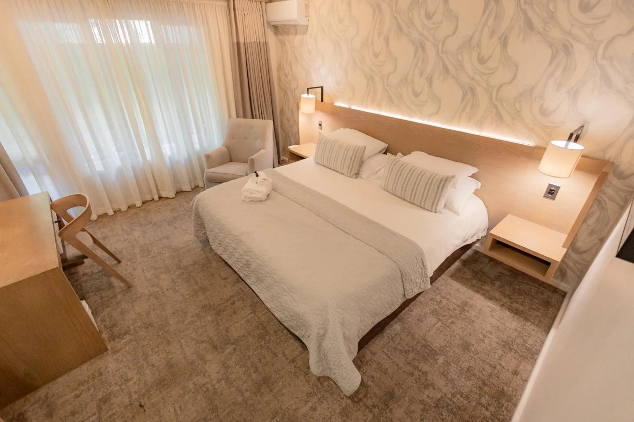 Bedroom, Bed in The Kelway Hotel