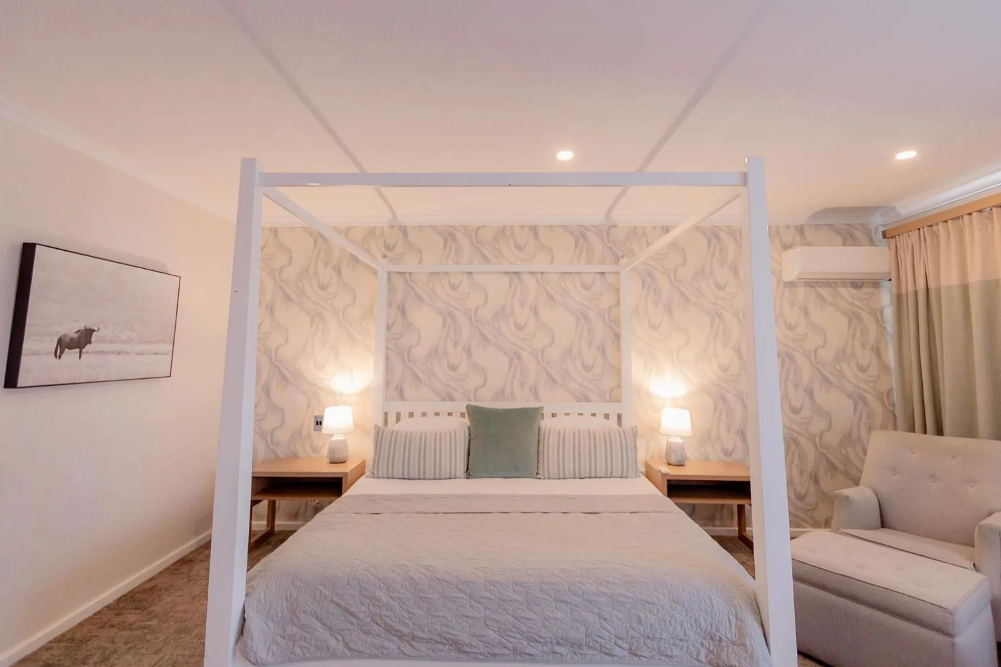 Bedroom, Bed in The Kelway Hotel