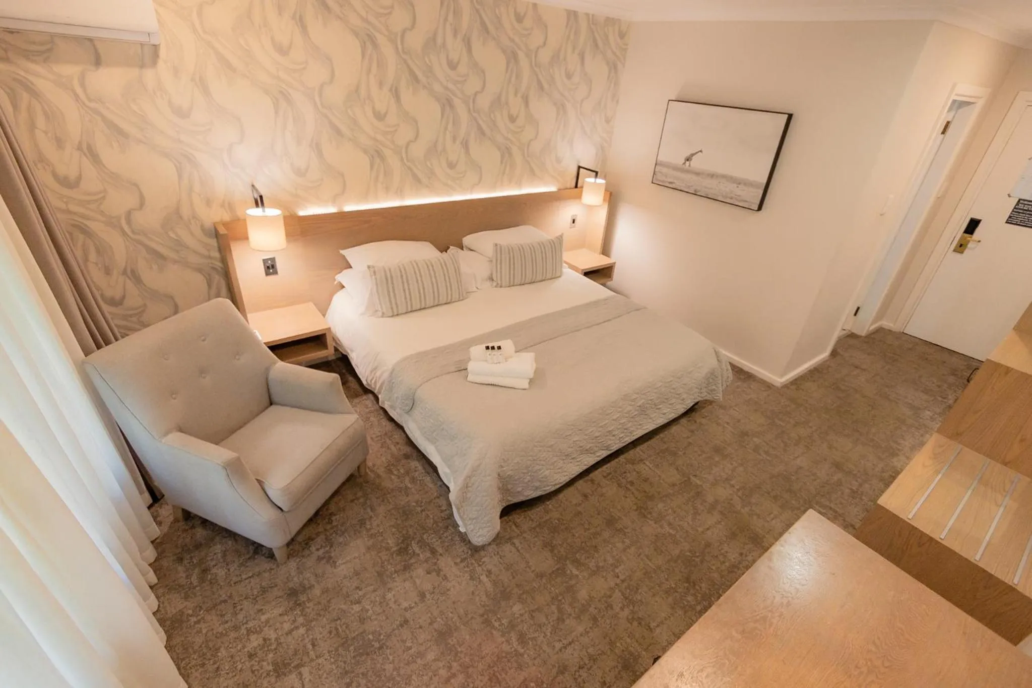 Bedroom, Bed in The Kelway Hotel