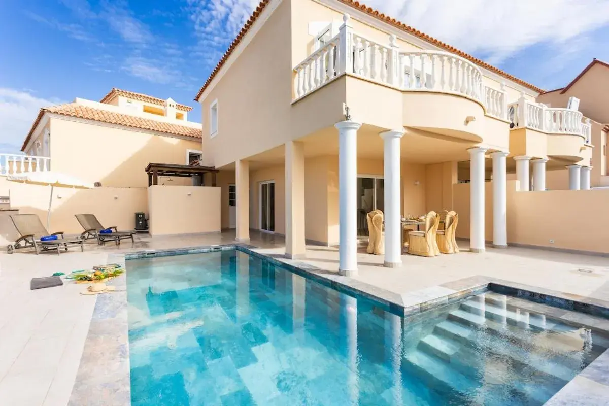 Villa Cush Villa Cush