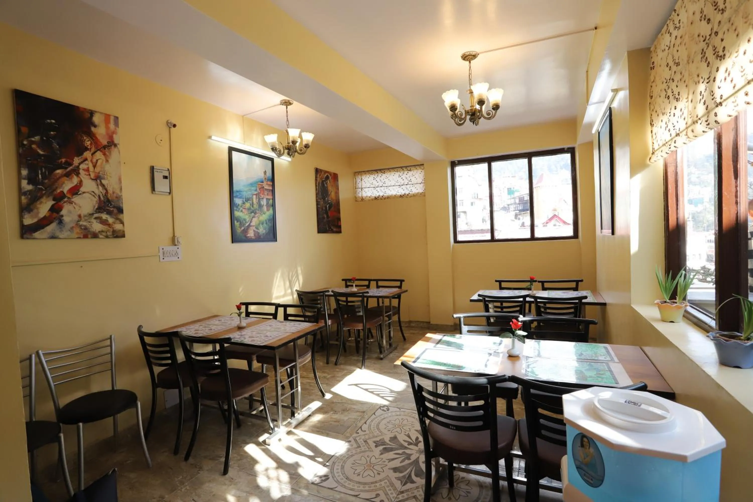 Restaurant/places to eat in Harmony Sentiments