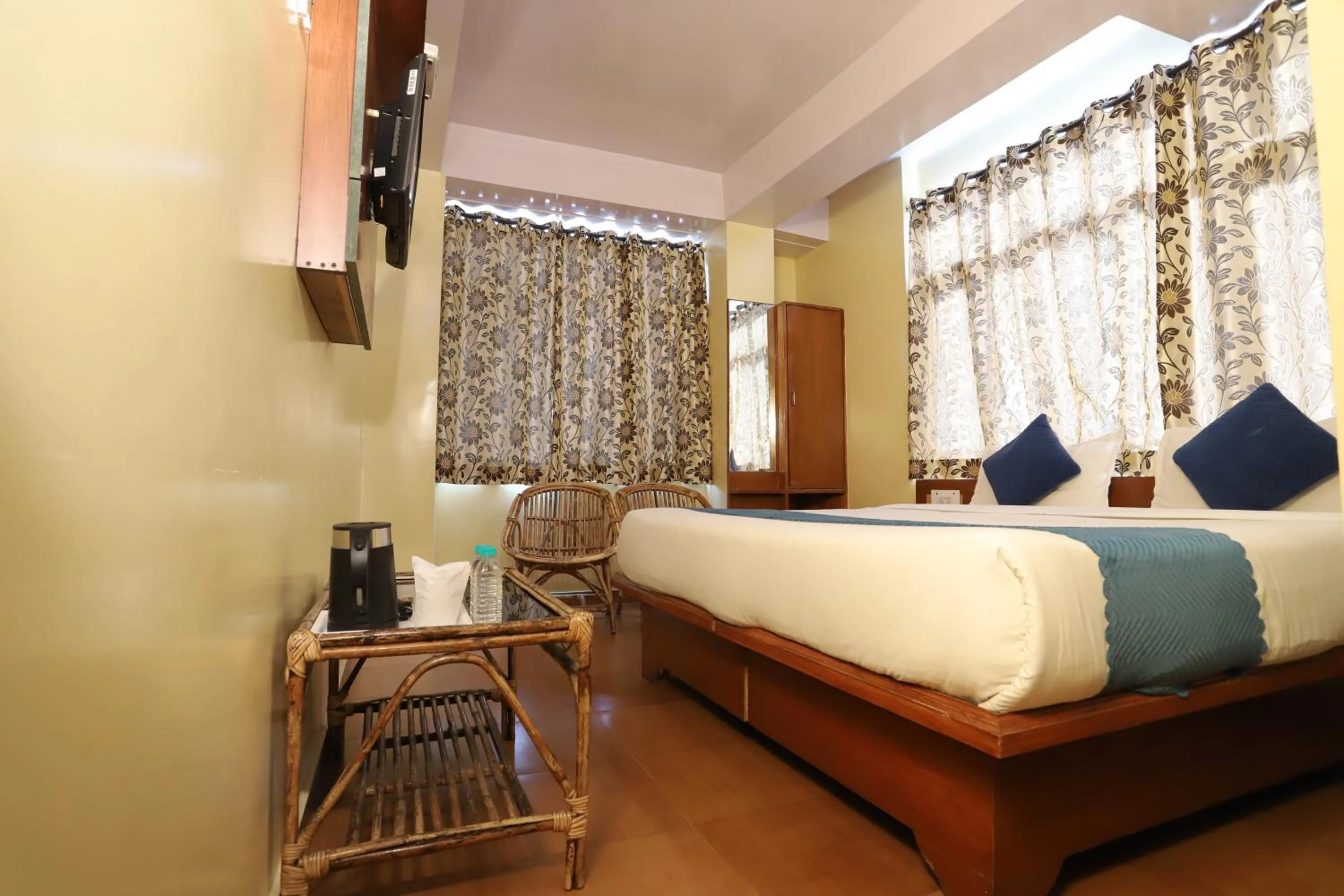 Photo of the whole room, Bed in Harmony Sentiments