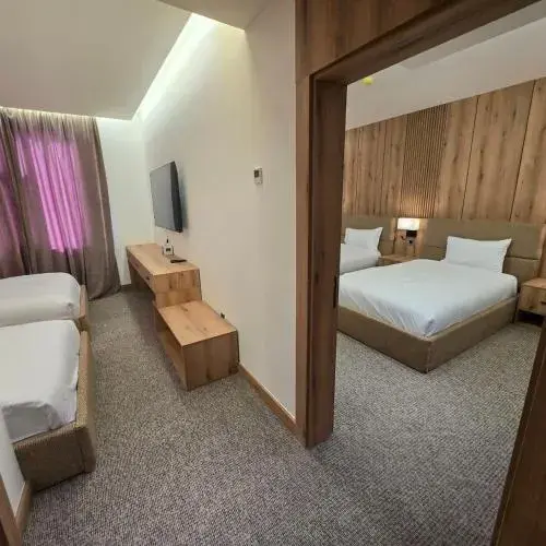 Economy Quadruple Room with Shared Bathroom in BAZ Hotel Airport Road Economy Quadruple Room with Shared Bathroom in BAZ Hotel Airport Road