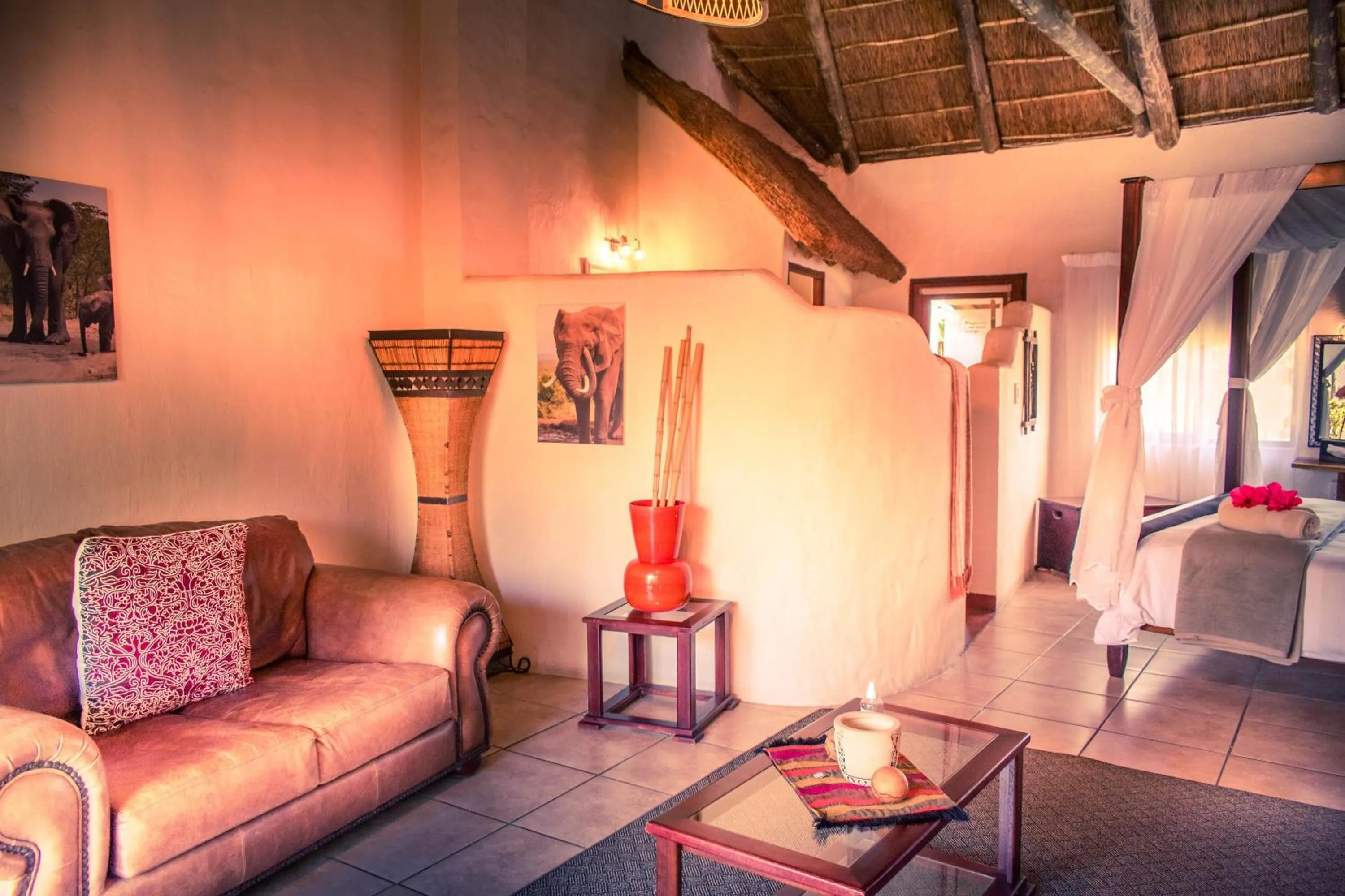 Photo of the whole room in Elephants Footprint Lodge