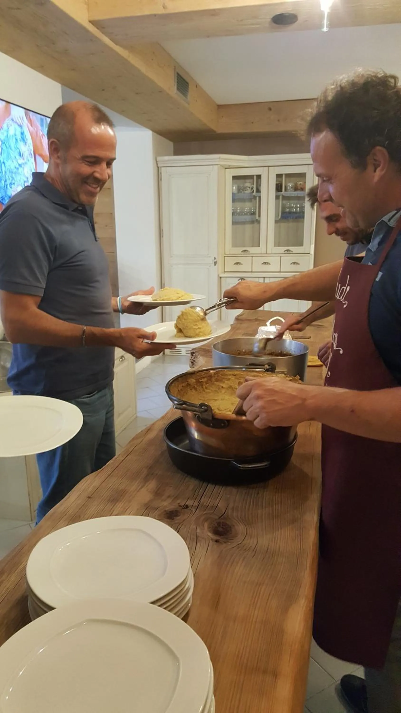 People in Hotel del Bosco
