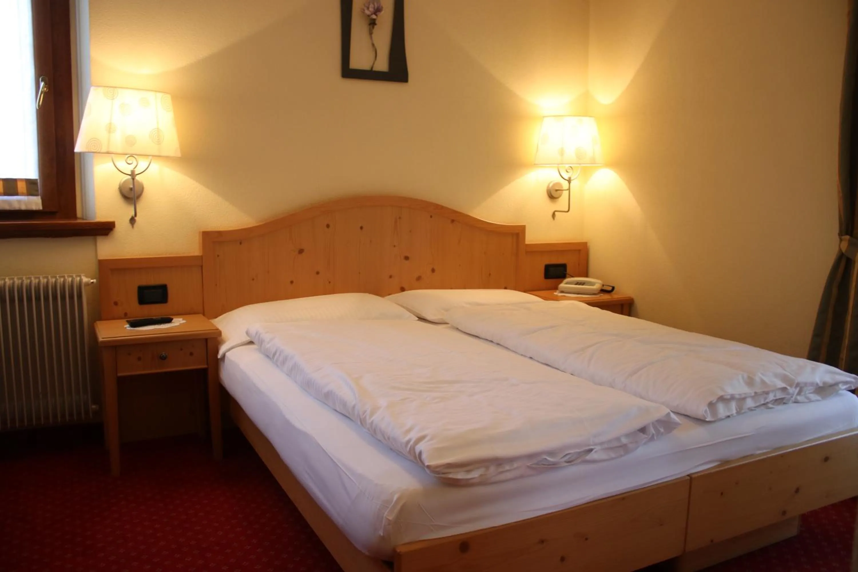 Photo of the whole room, Bed in Hotel del Bosco