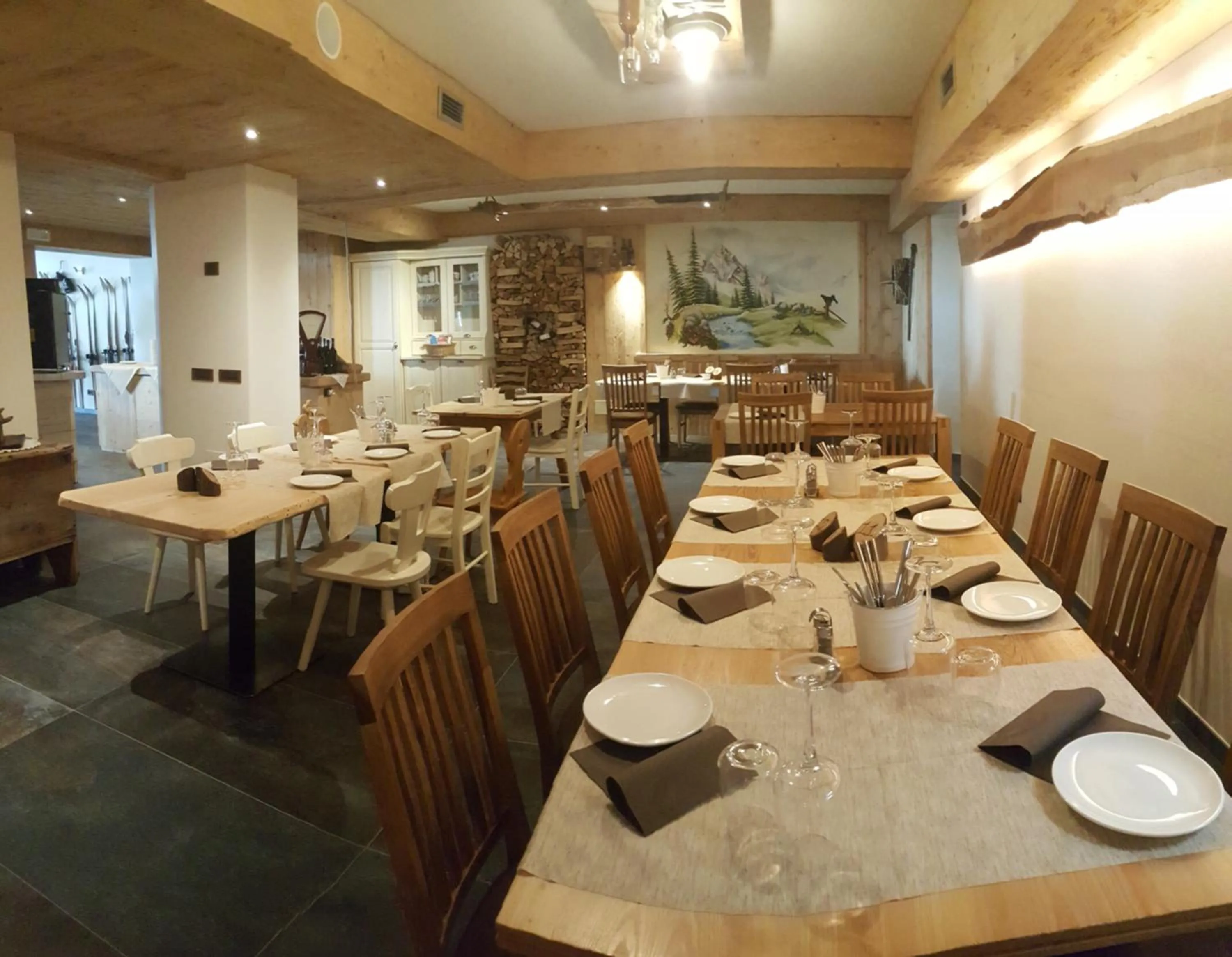 Restaurant/places to eat in Hotel del Bosco