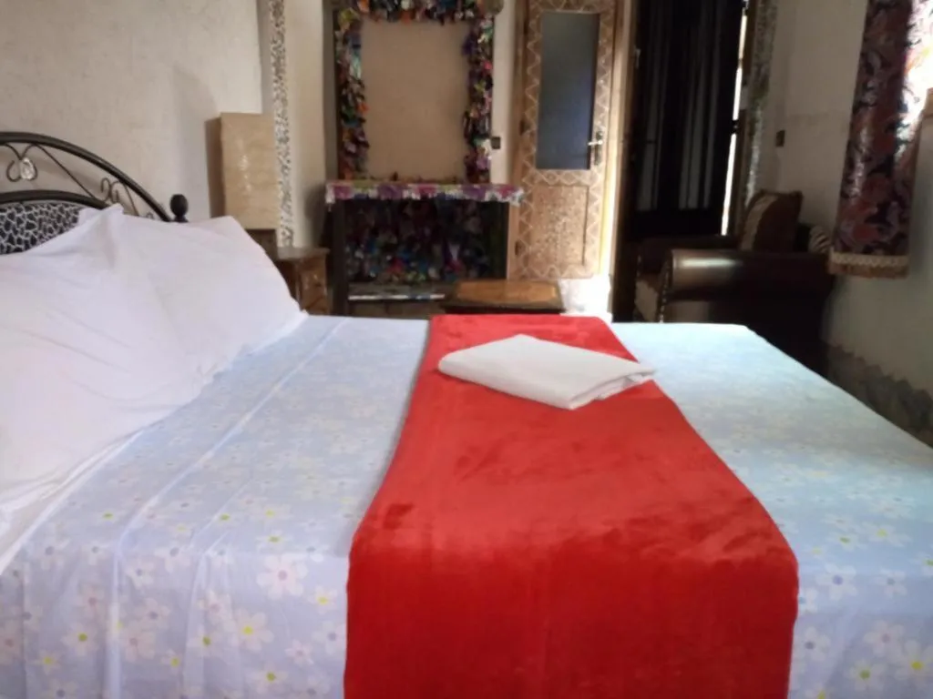 Bed in Maison d'hotes Ait Bou Izryane
