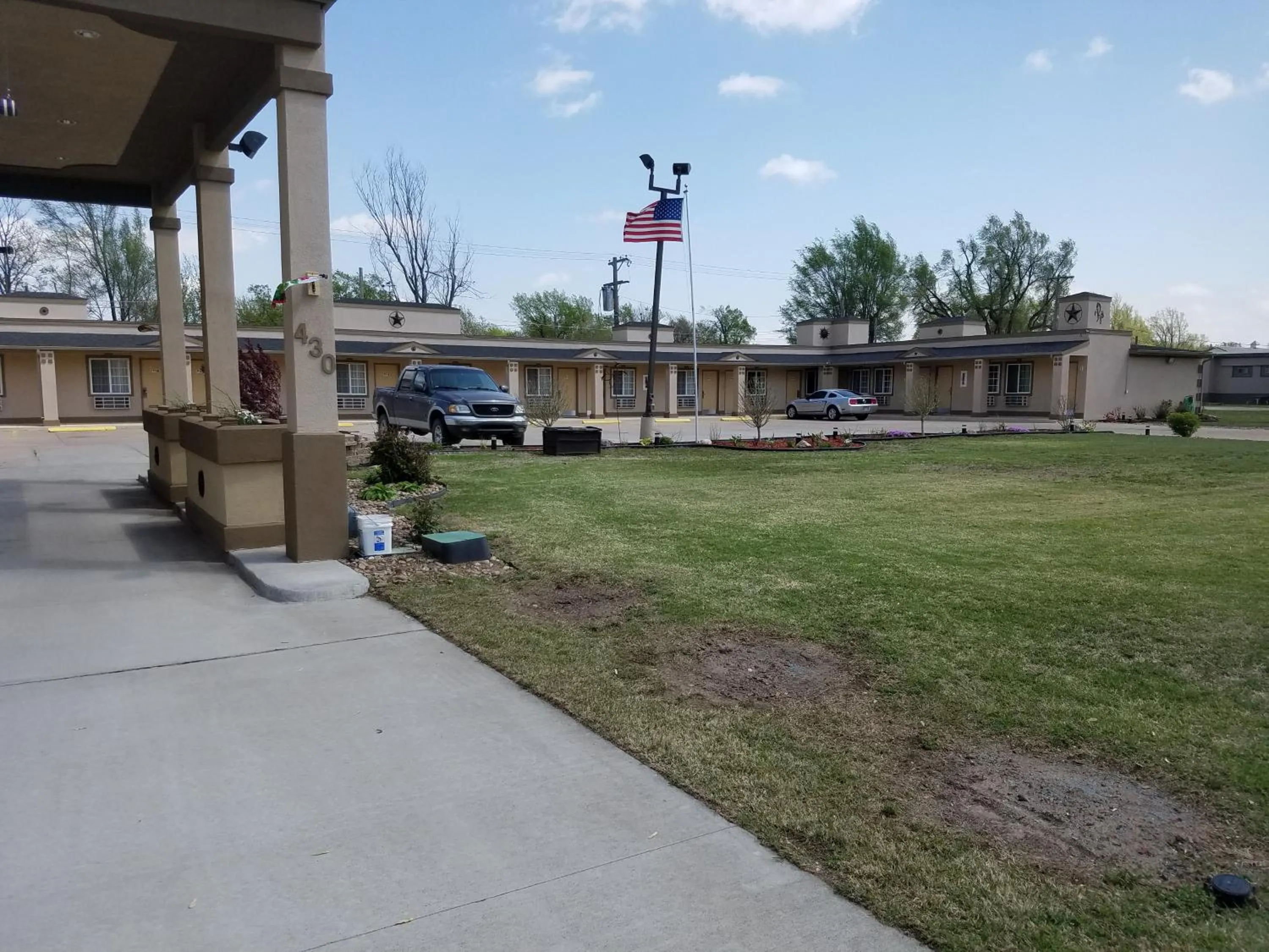 Street view in Country Inn Sterling