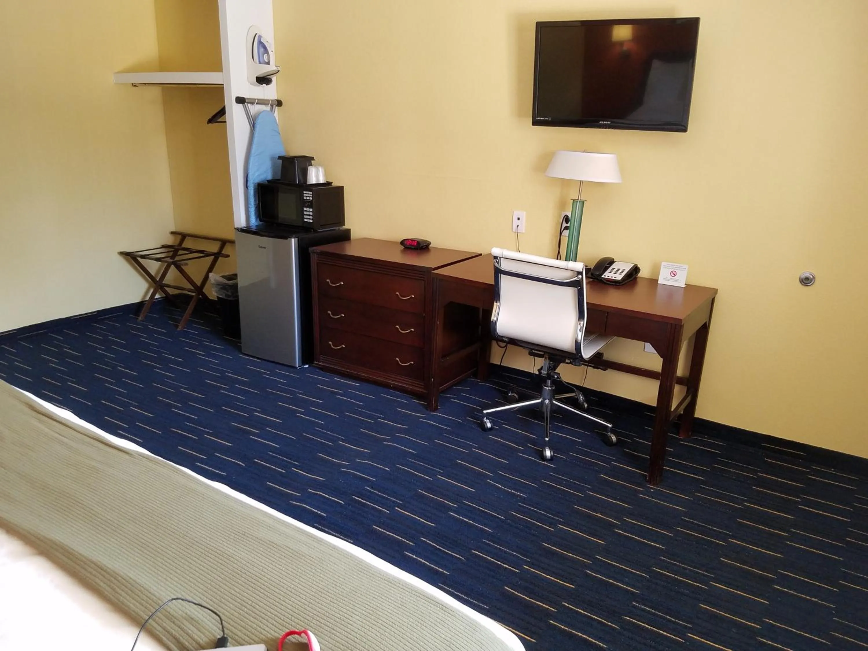 Bedroom in Country Inn Sterling