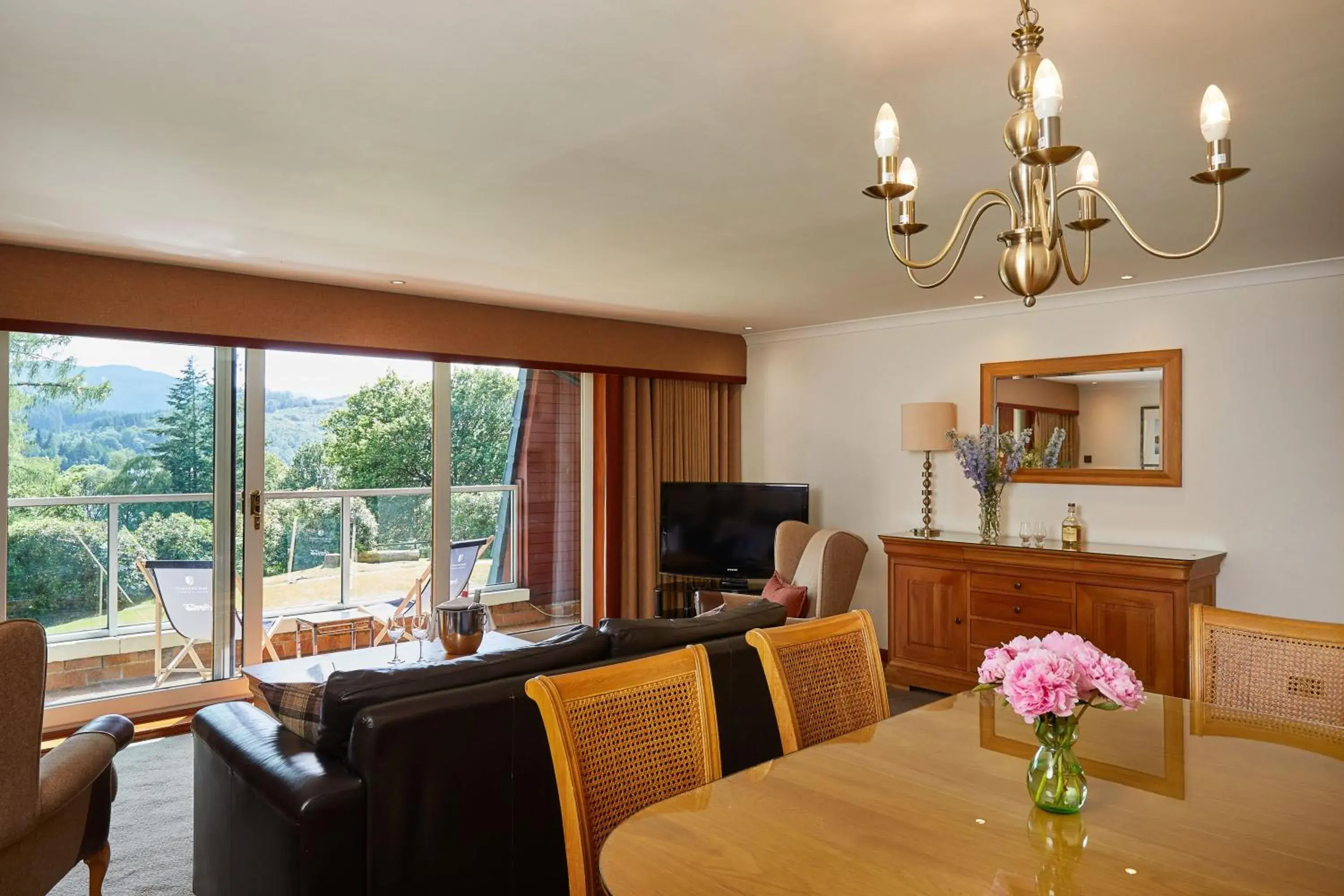 Three-Bedroom Superior Apartment in Macdonald Plas Talgarth Resort Three-Bedroom Superior Apartment in Macdonald Plas Talgarth Resort