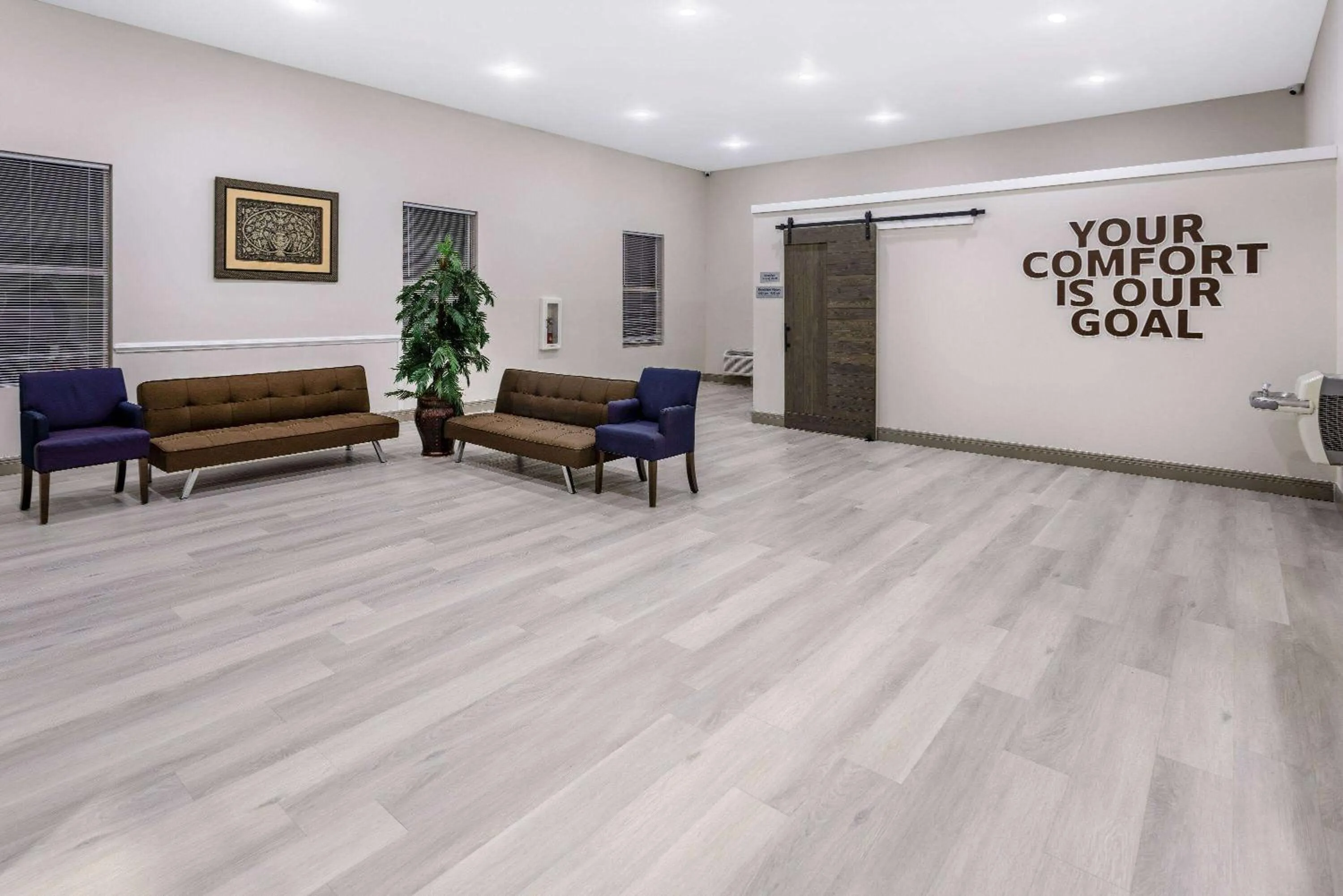 Lobby or reception in Travelodge by Wyndham Kingsland GA