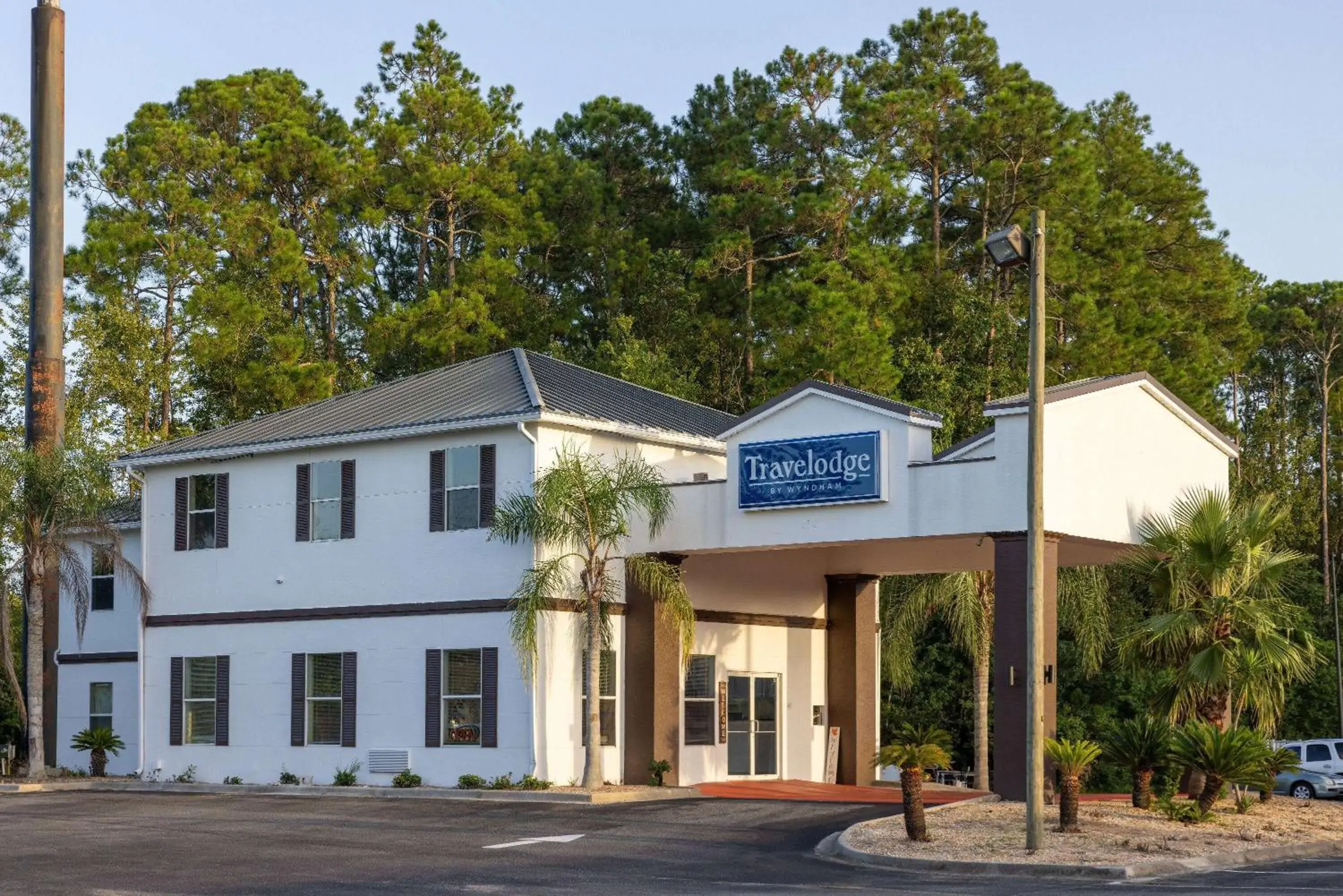 Property building in Travelodge by Wyndham Kingsland GA Property building in Travelodge by Wyndham Kingsland GA