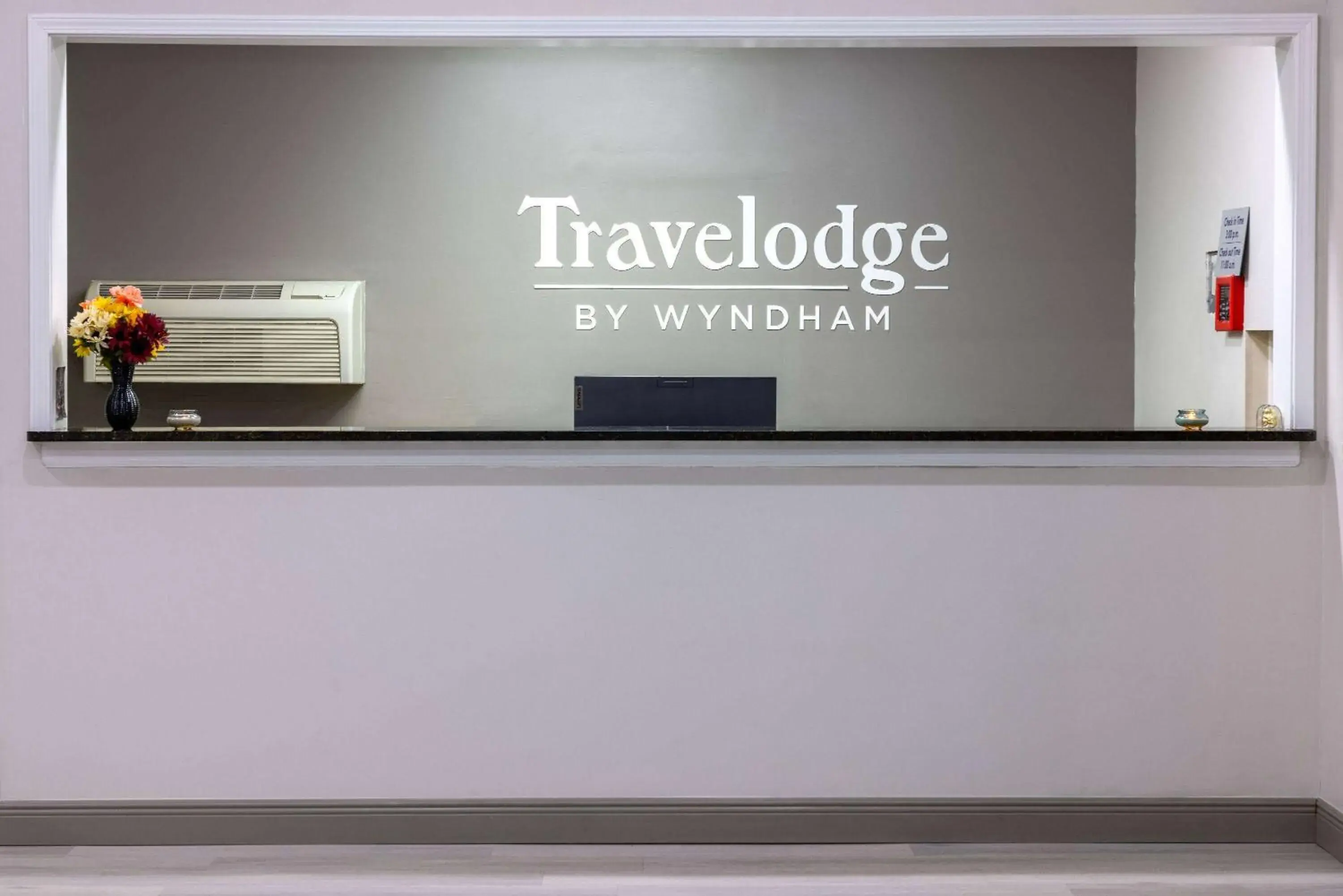Lobby or reception in Travelodge by Wyndham Kingsland GA Lobby or reception in Travelodge by Wyndham Kingsland GA