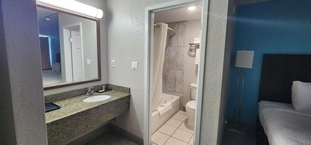 Shower in Travelodge by Wyndham Kingsland GA