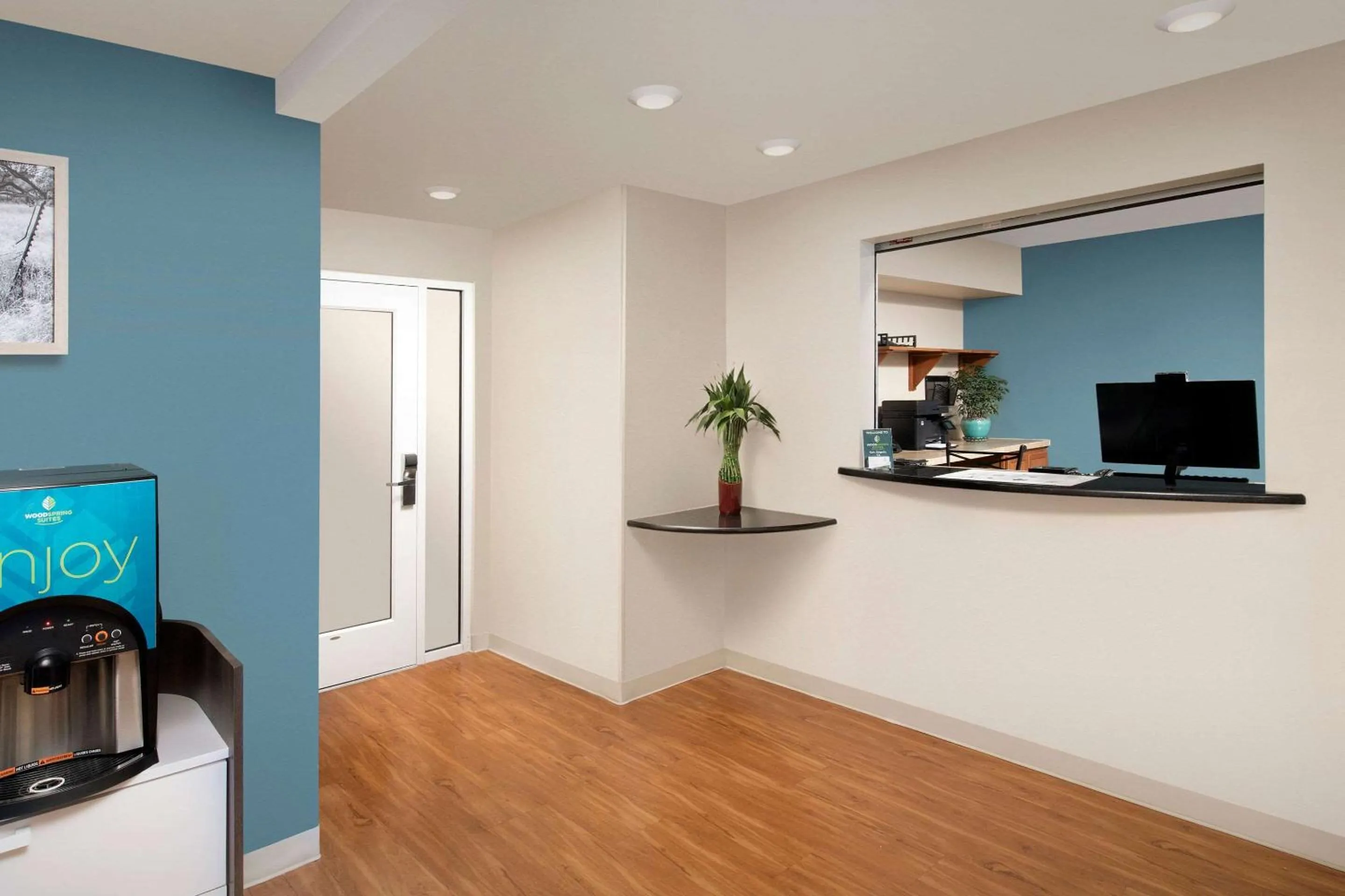 Lobby or reception in WoodSpring Suites San Angelo