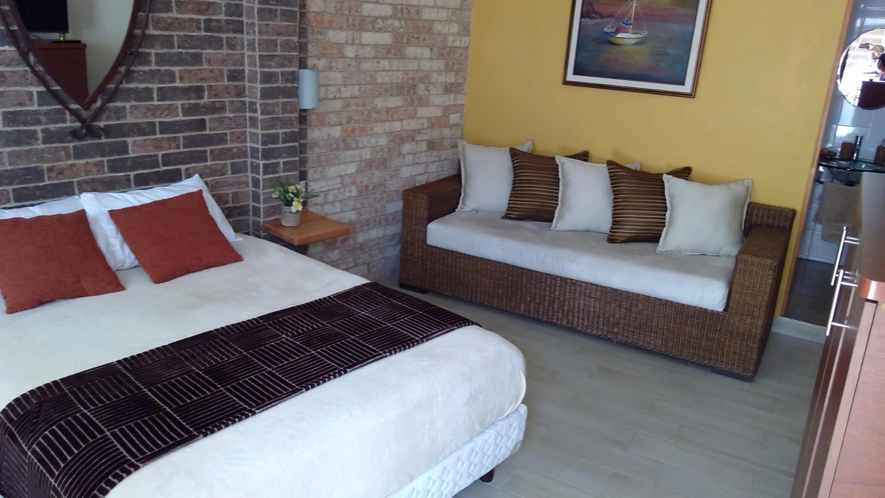 Photo of the whole room, Bed in Casa Cielo