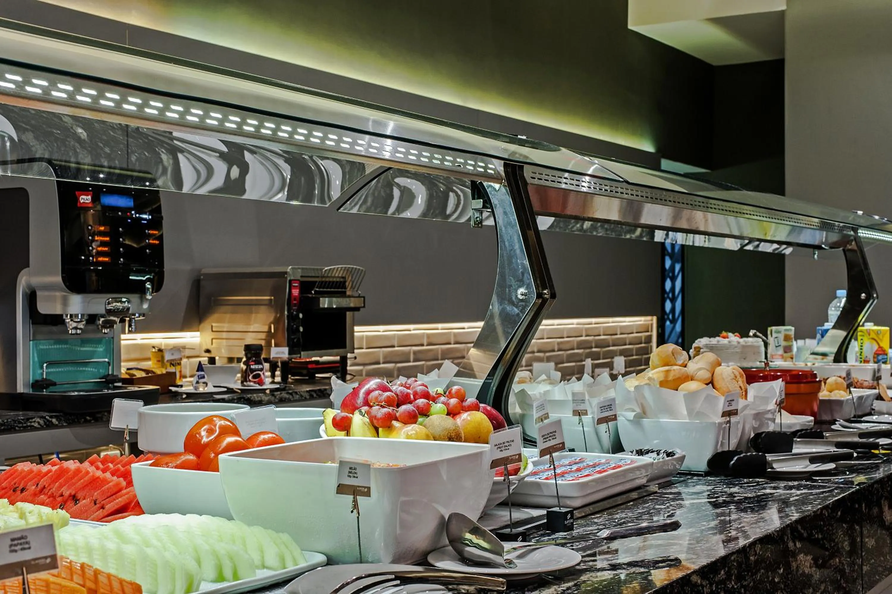 Restaurant/places to eat in Hotel Atlantico Prime