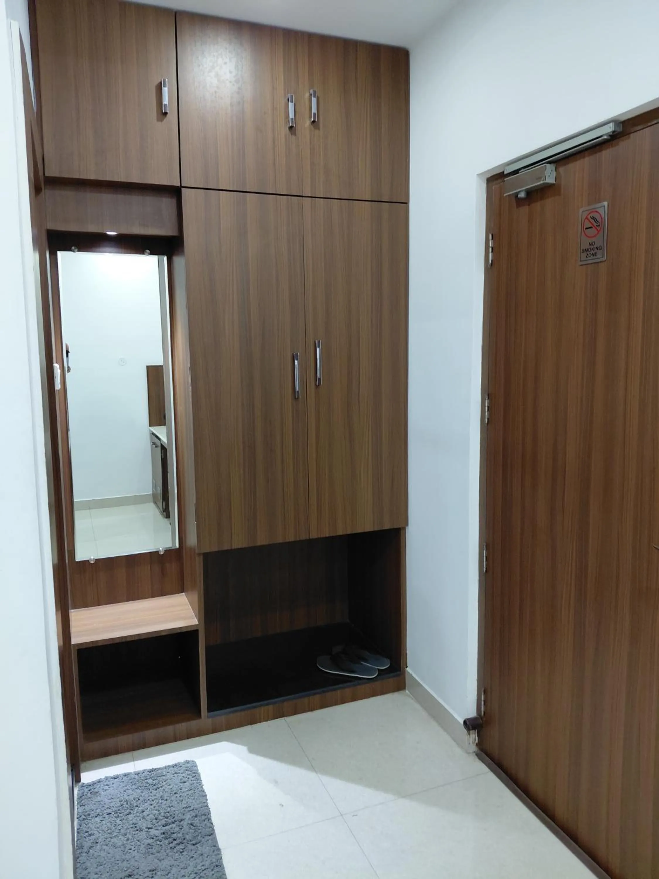 wardrobe in Debadaru Guest House
