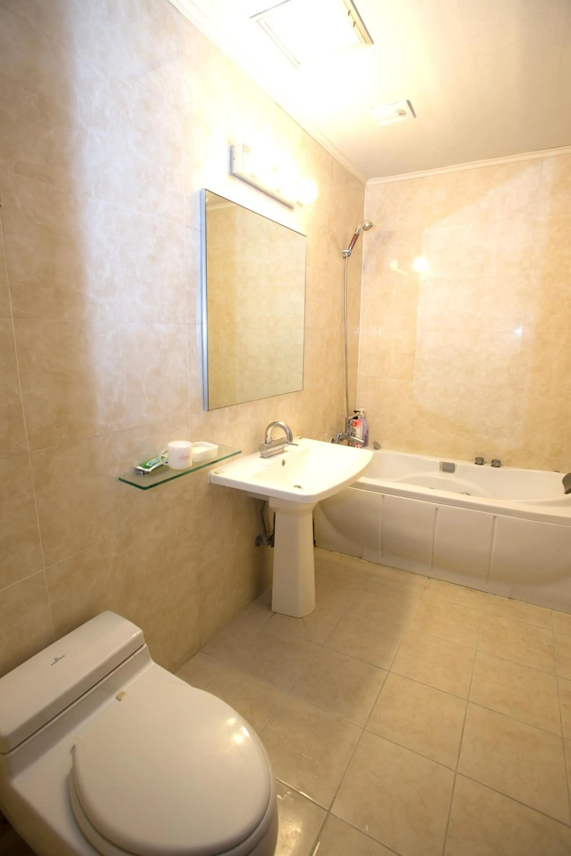 Bathroom in Charmant Hotel