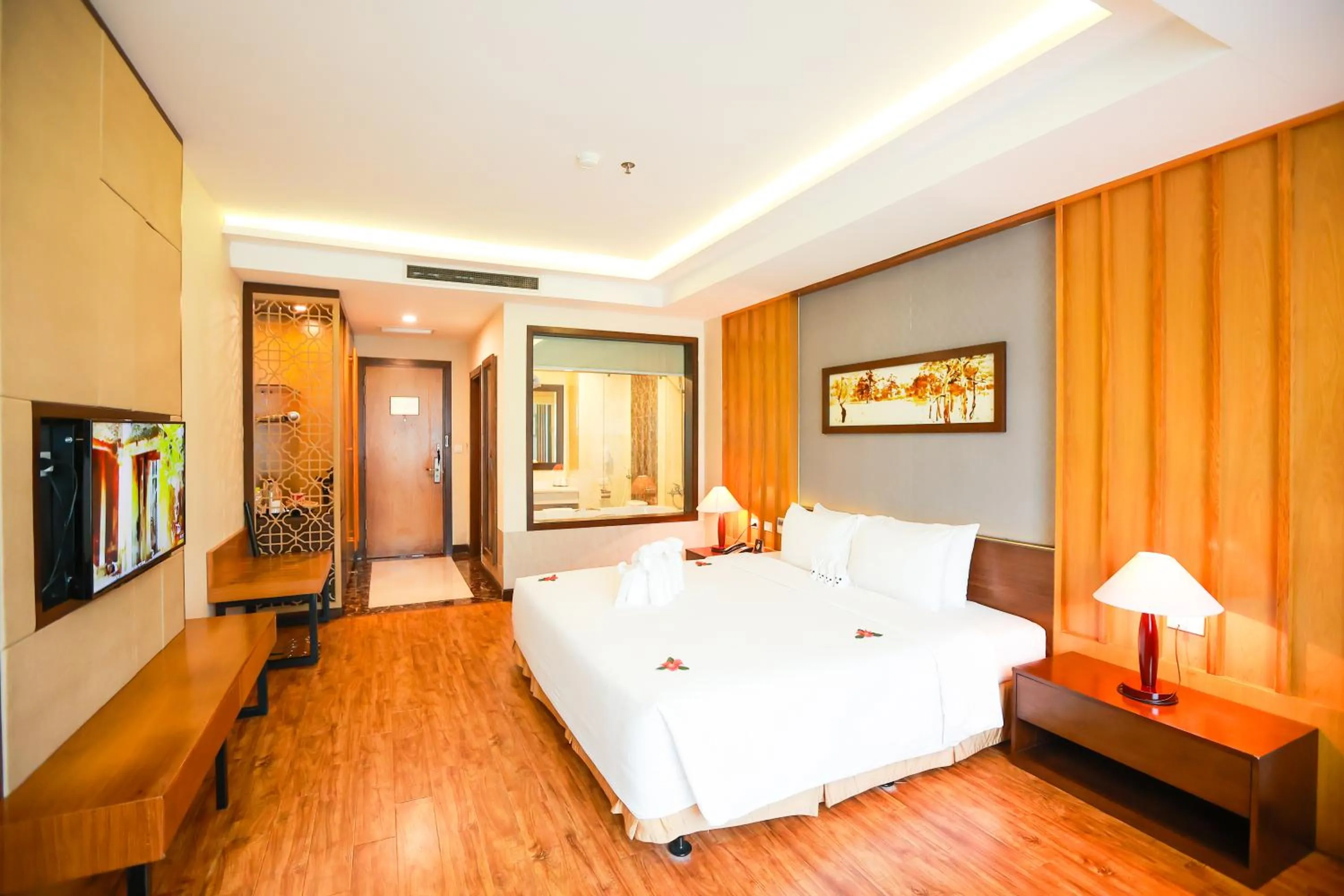 Bed in Muong Thanh Luxury Nhat Le Hotel