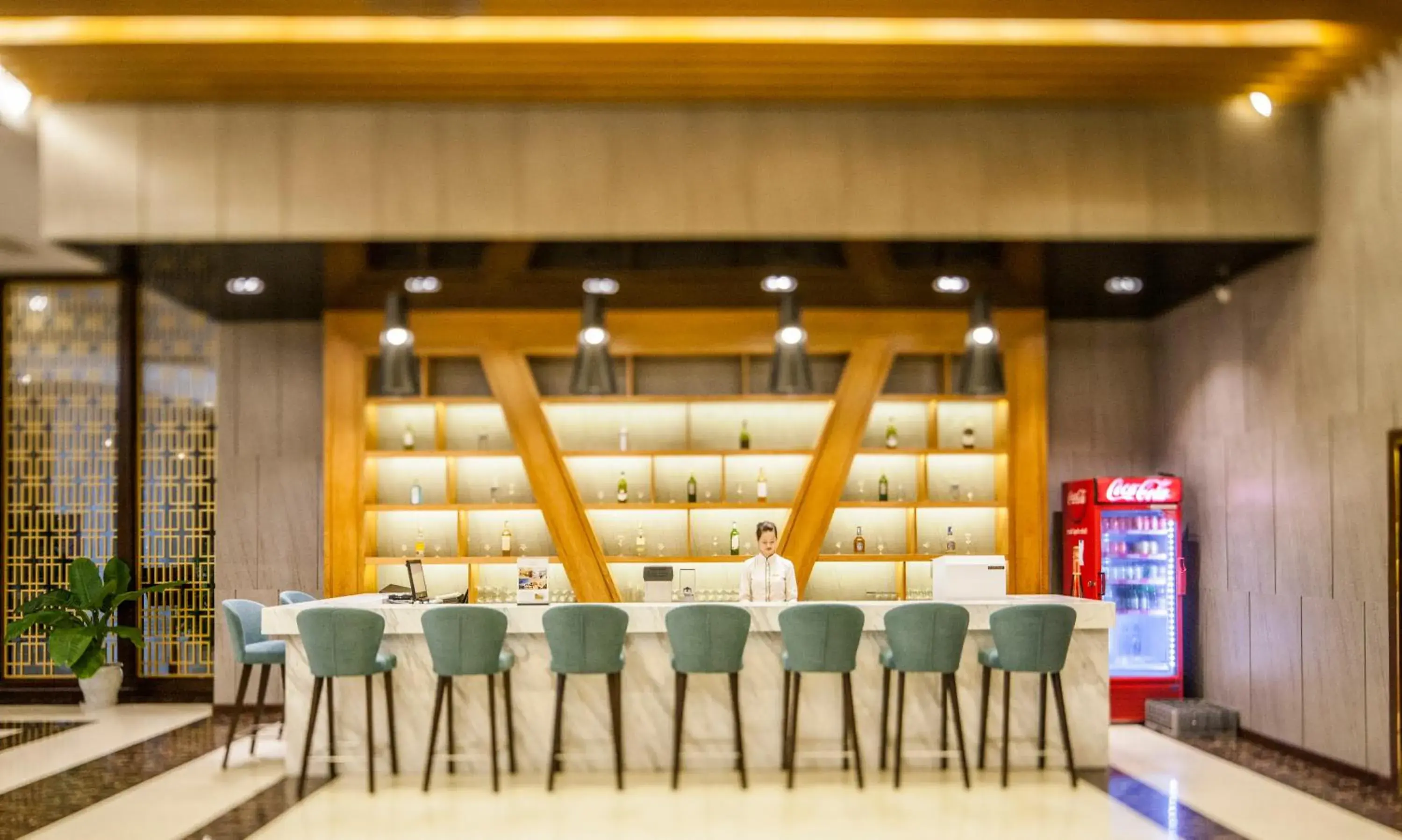 Restaurant/places to eat in Muong Thanh Luxury Nhat Le Hotel Restaurant/places to eat in Muong Thanh Luxury Nhat Le Hotel