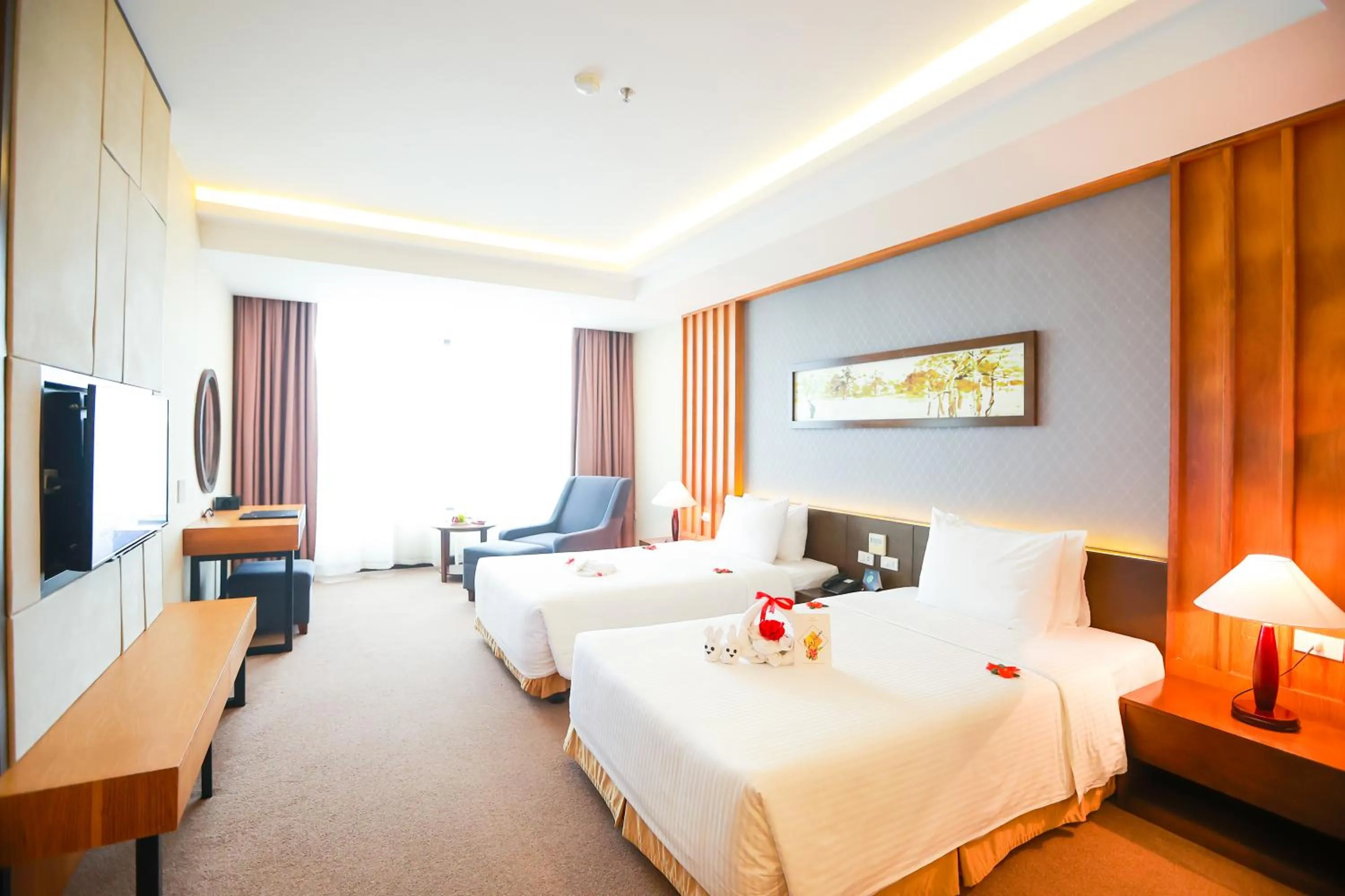 Bed in Muong Thanh Luxury Nhat Le Hotel