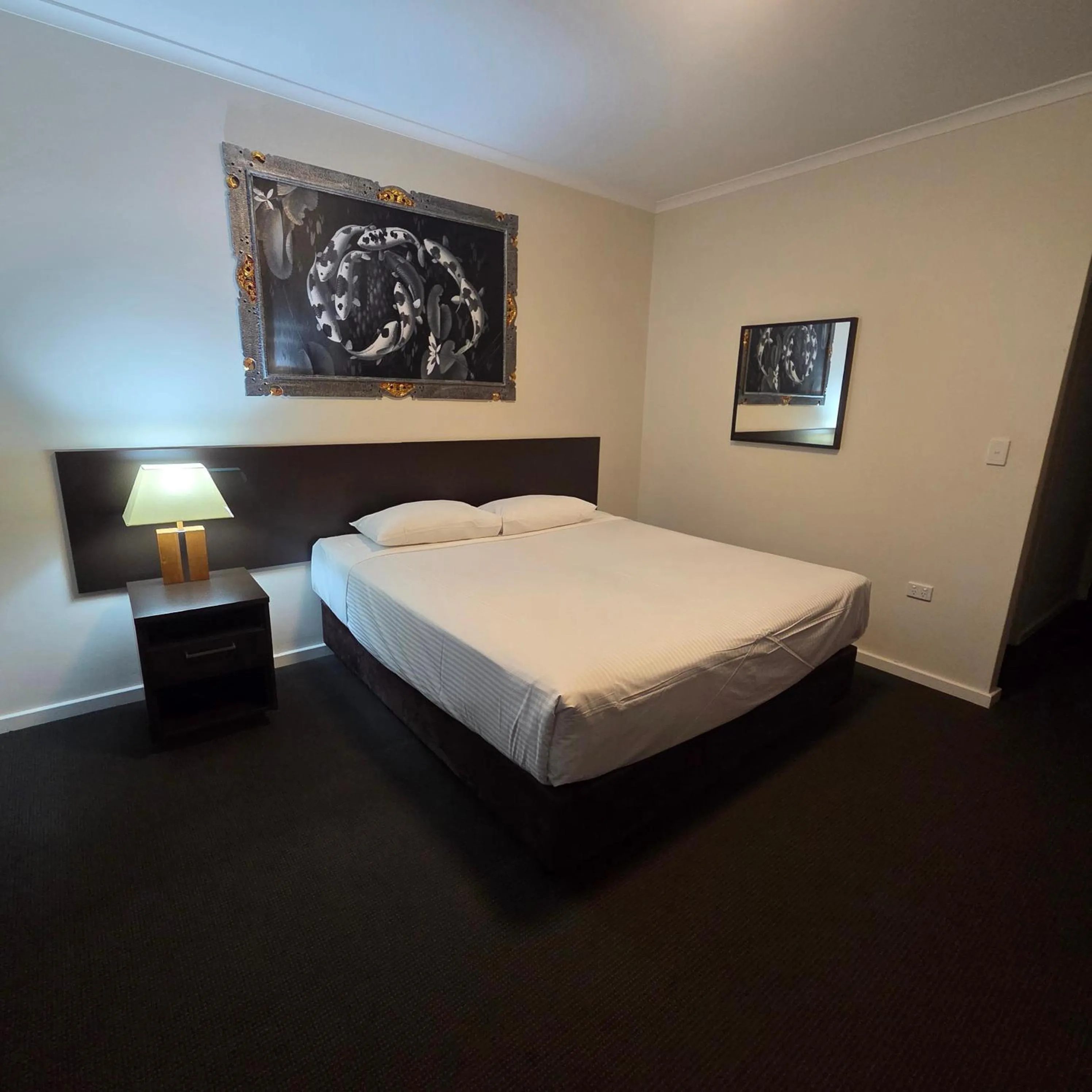 Bedroom, Bed in Sanno Marracoonda Perth Airport Hotel