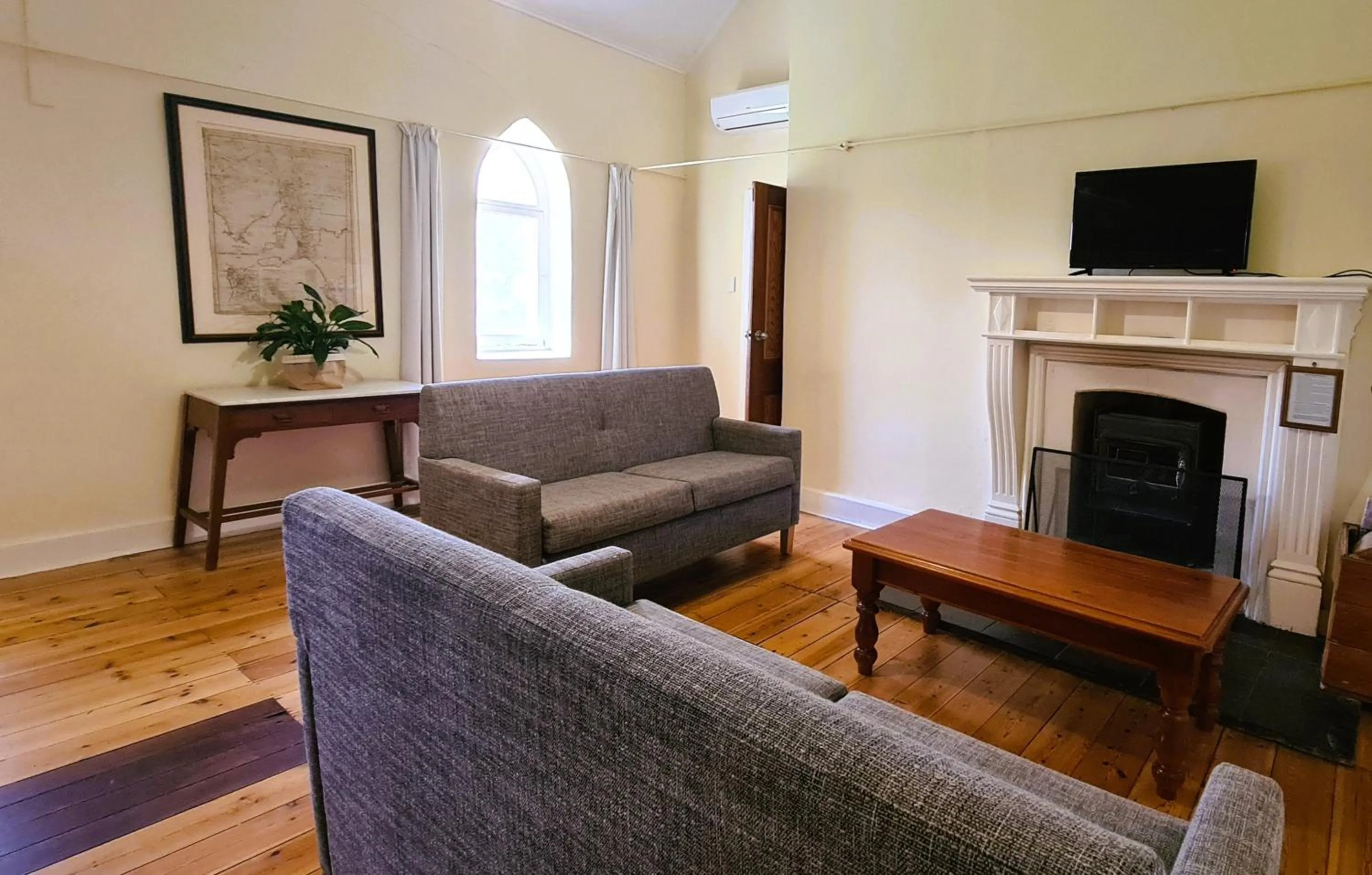 Living room in Bungaree Station