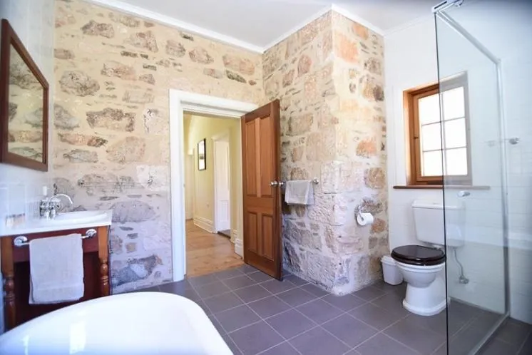 Bathroom in Bungaree Station
