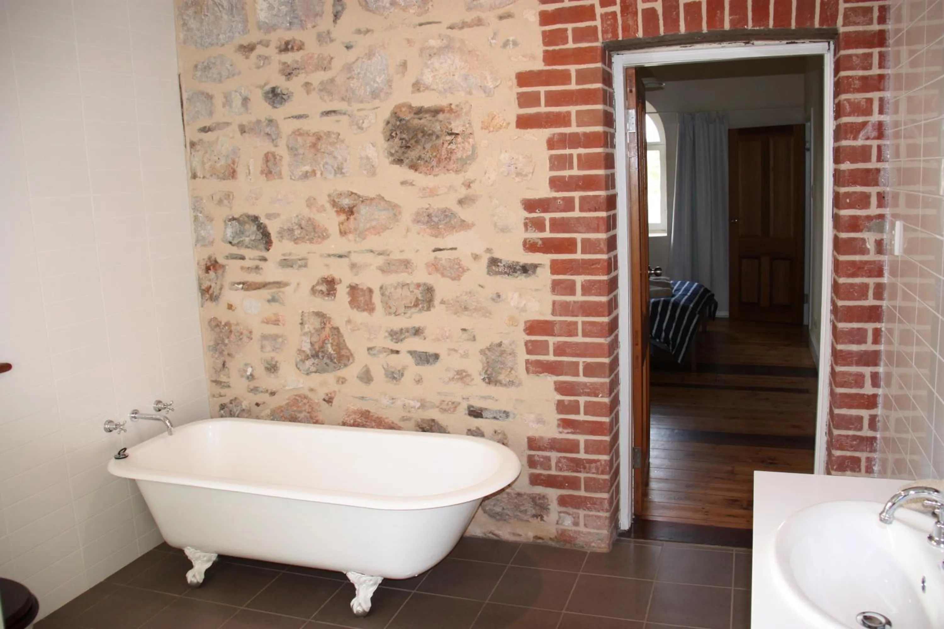 Bathroom in Bungaree Station