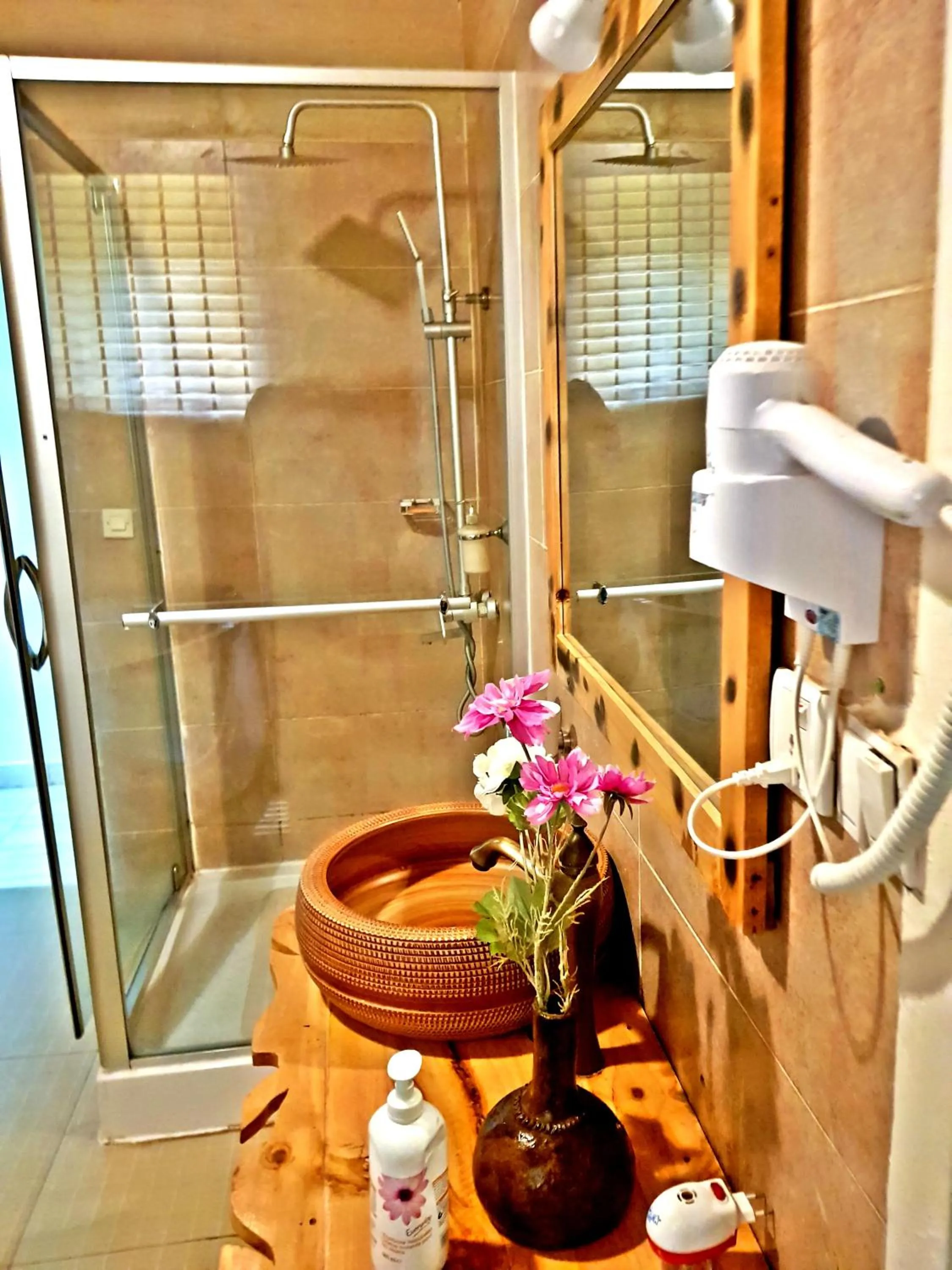 Bathroom in Yambi Guesthouse