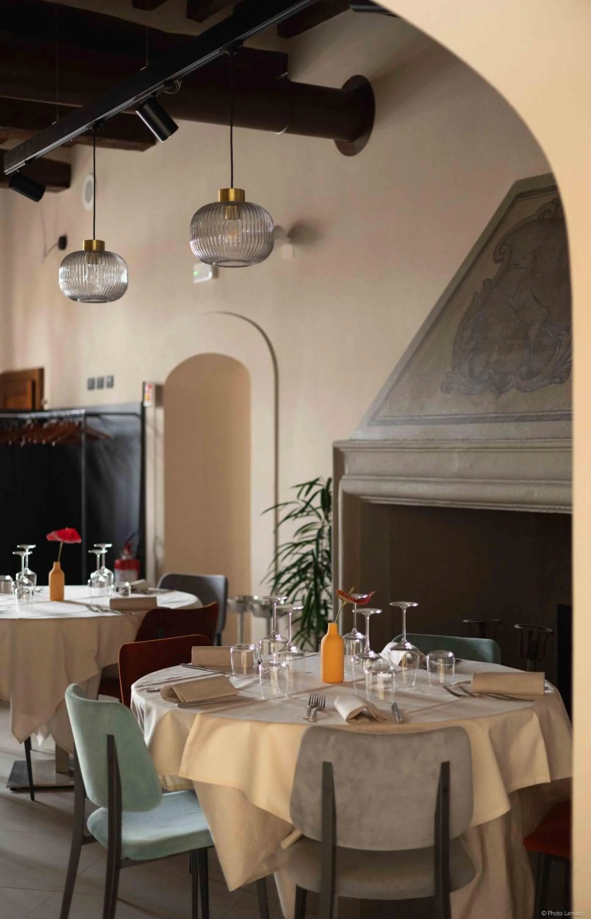 Restaurant/places to eat in Locanda del lupo
