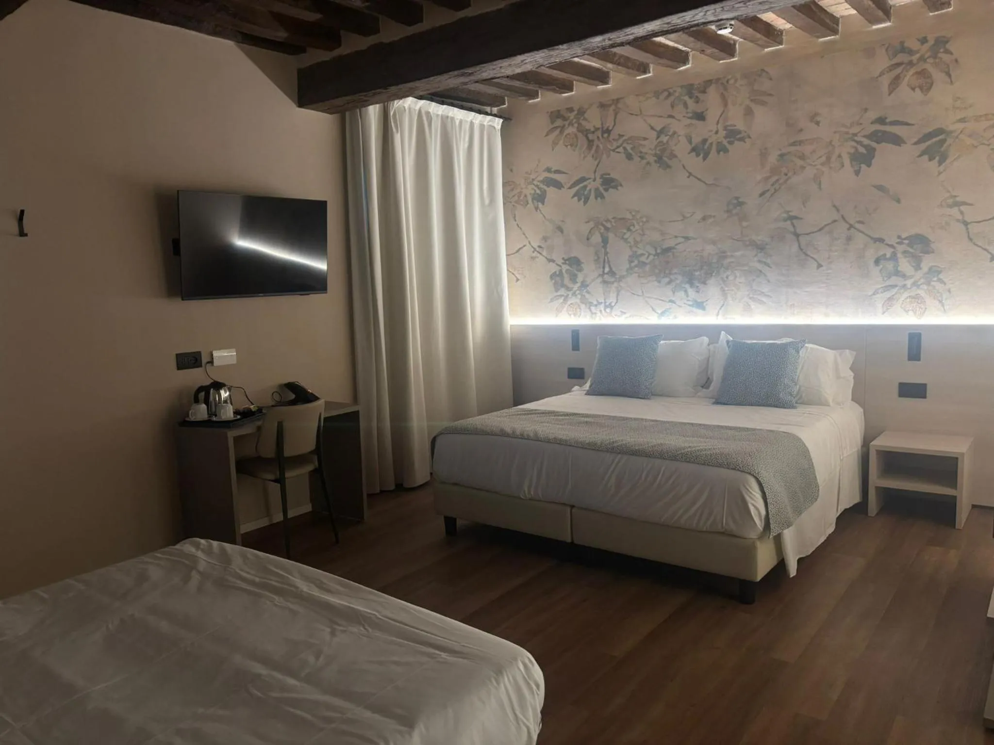 Bedroom, Bed in Locanda del lupo