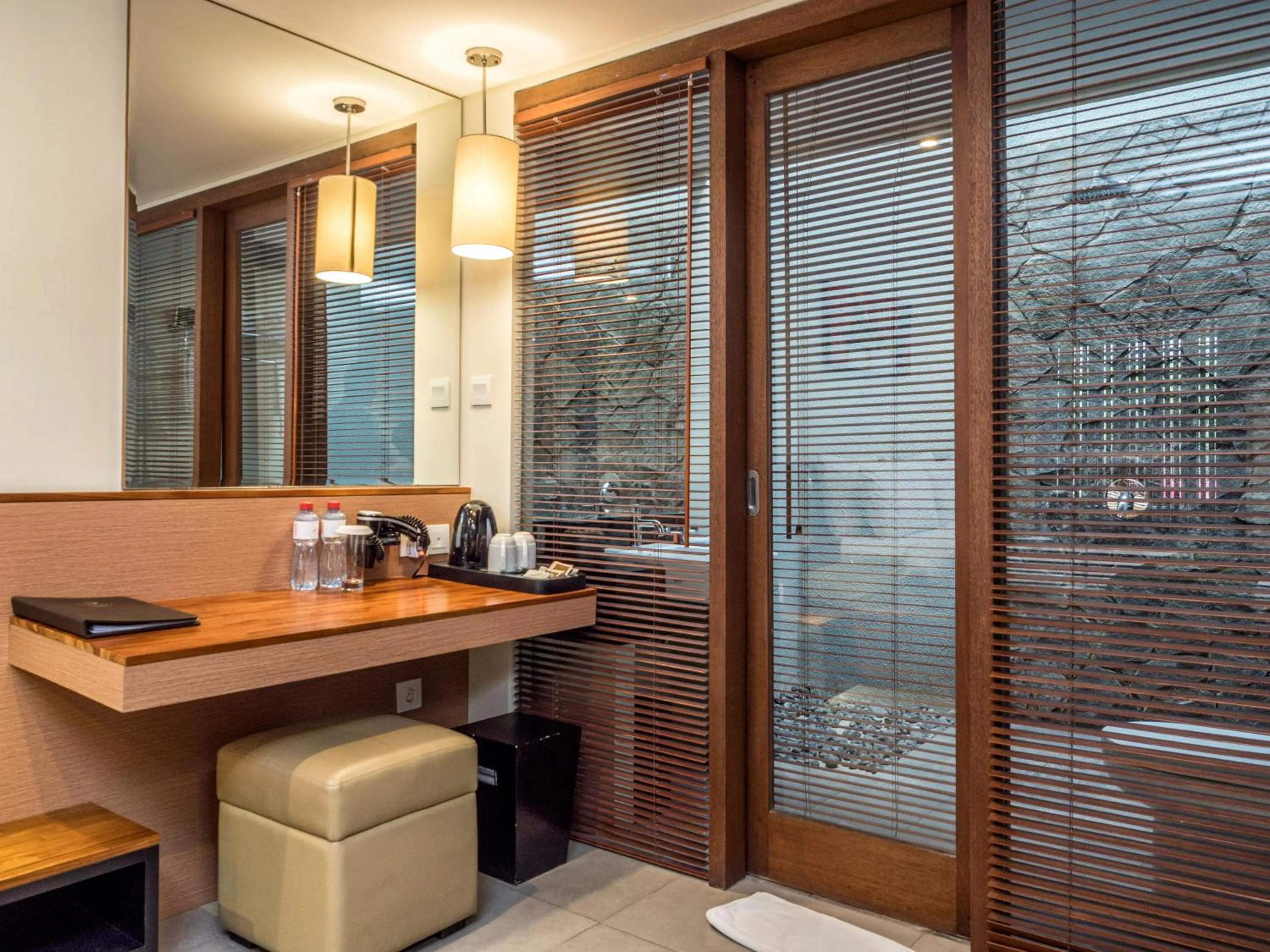 Coffee/tea facilities in Savvoya Hotel Seminyak