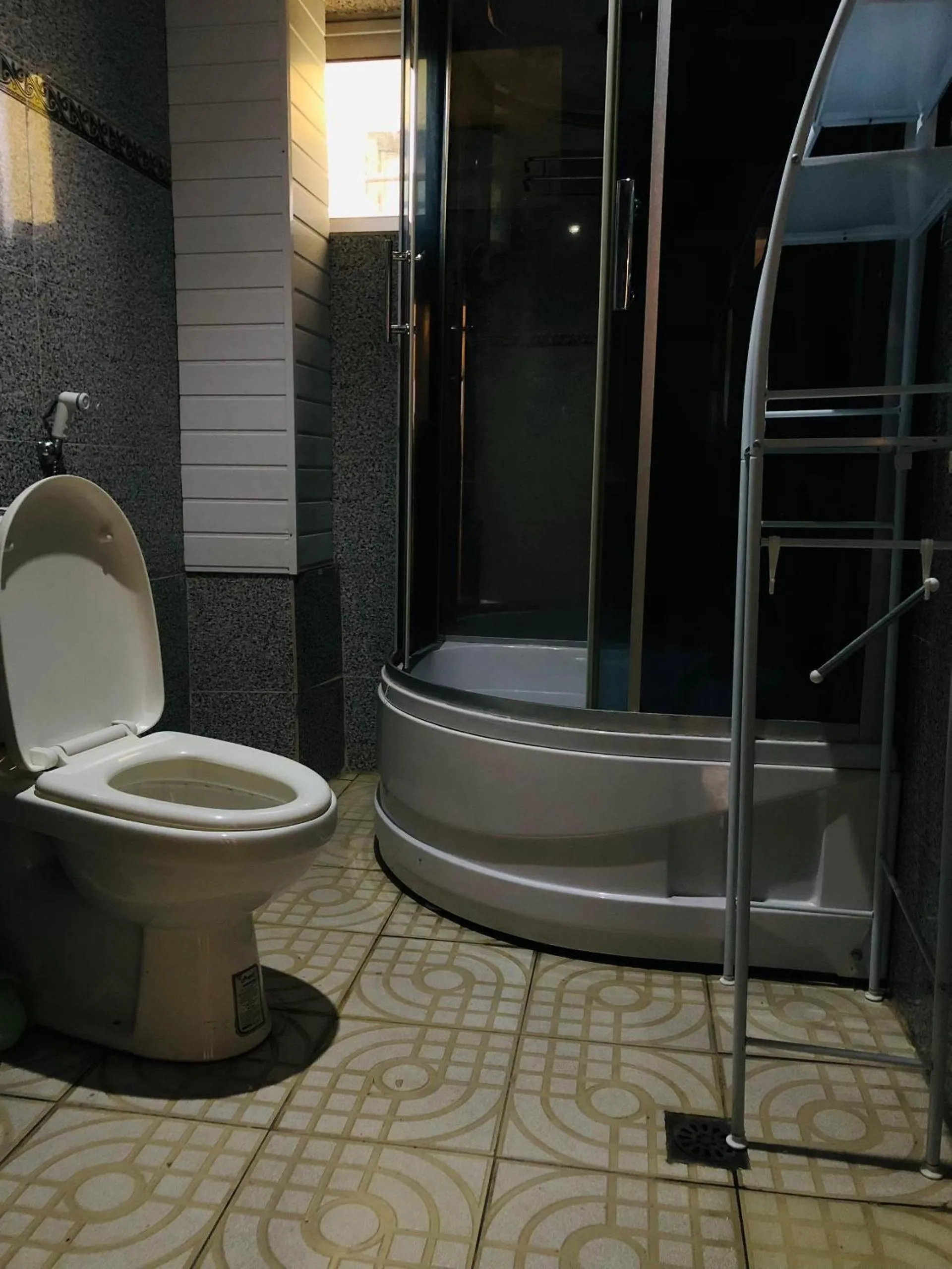 Bathroom in residence hoteliere samba