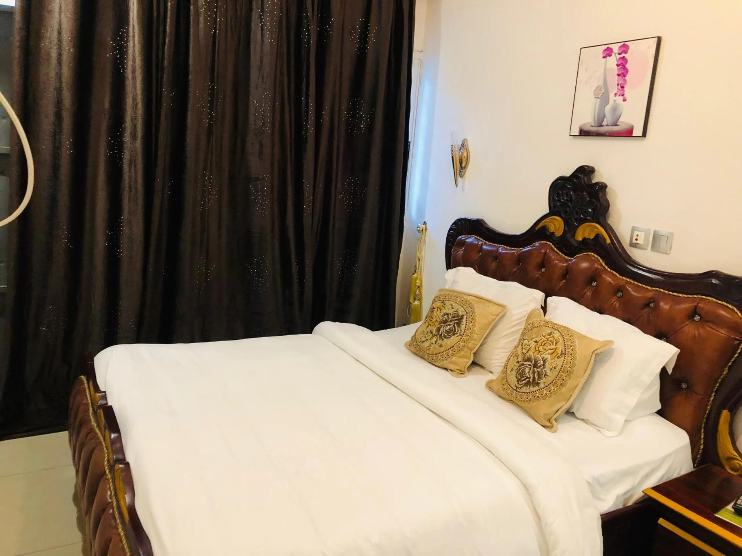 Bedroom, Bed in residence hoteliere samba